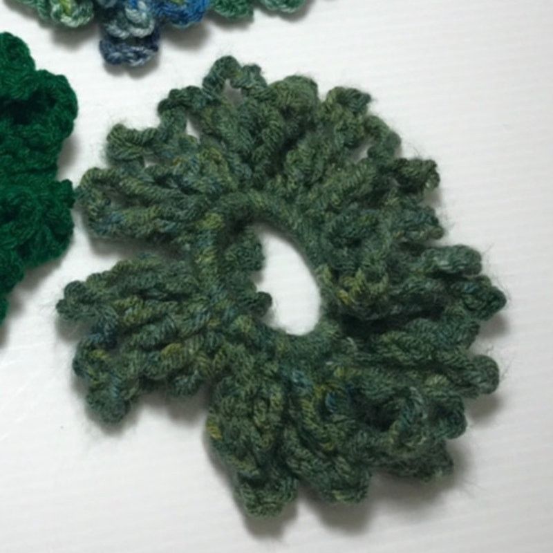 Handmade NWT Green Blue Handmade Crocheted Hair Scrunchie Set of 3 Size ONE SIZE - 4 Thumbnail
