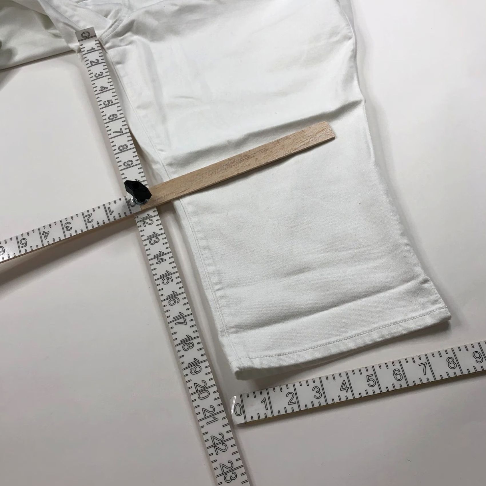 NYDJ NYDJ Lift Tuck Capri Jeans White 22WP Petite High Rise Denim Capris Womens 44W 20L Spring Summer Fall Winter? Size 40" / US 18 - 6 Thumbnail