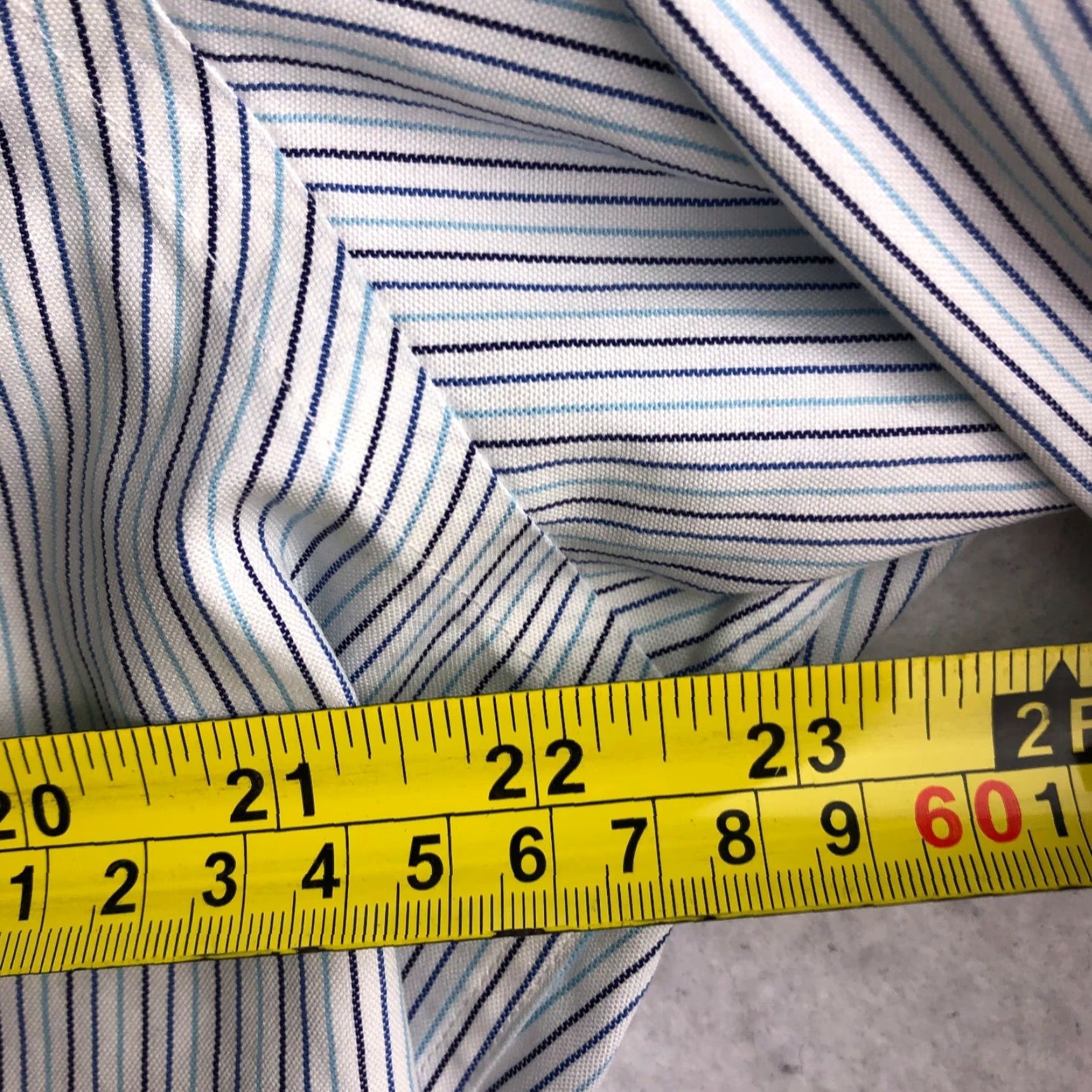Croft & Barrow Croft & Barrow Pinpoint Non Iron Mens 16.5 32/33 White Striped Long Sleeve Shirt Size US XL / EU 56 / 4 - 5 Thumbnail