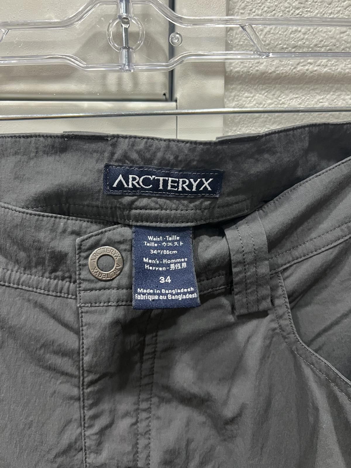 Arc'teryx Older Arc'teryx Cargo Shorts Size US 34 / EU 50 - 2 Thumbnail