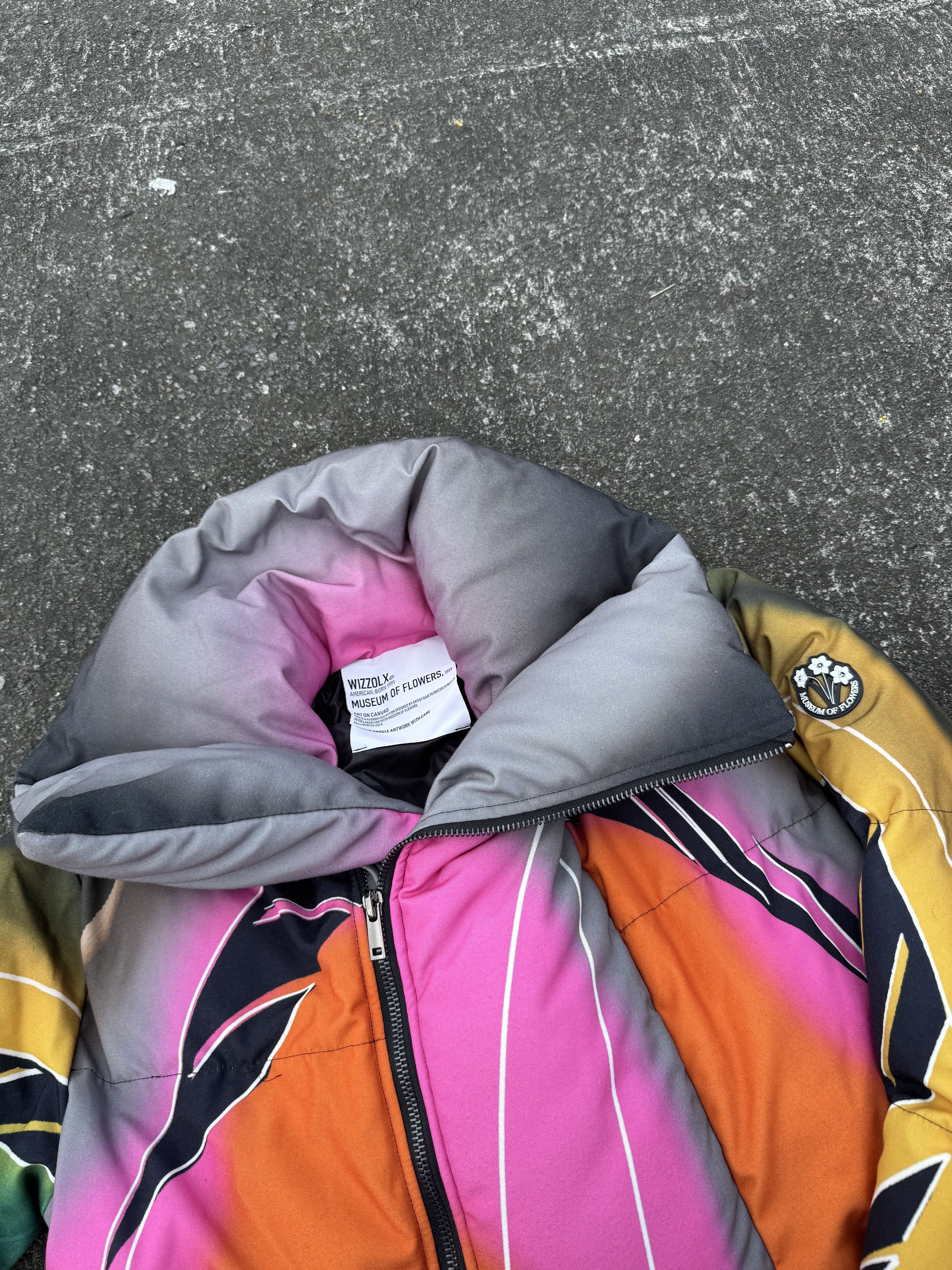 Other Wizzolx Birds Of Paradise Puffer Jacket Size US L / EU 52-54 / 3 - 5 Thumbnail