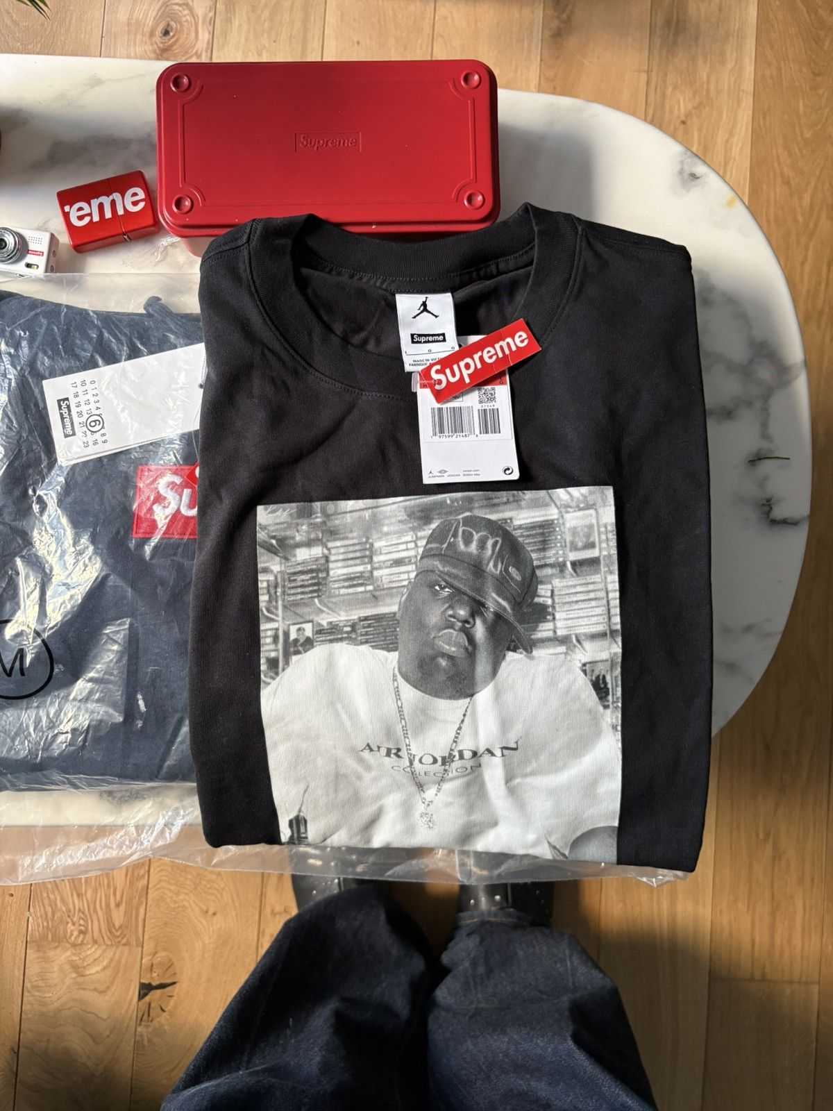 Jordan Brand × Supreme Biggie Jordan X Supreme Black tee L Size US L / EU 52-54 / 3 - 1 Thumbnail