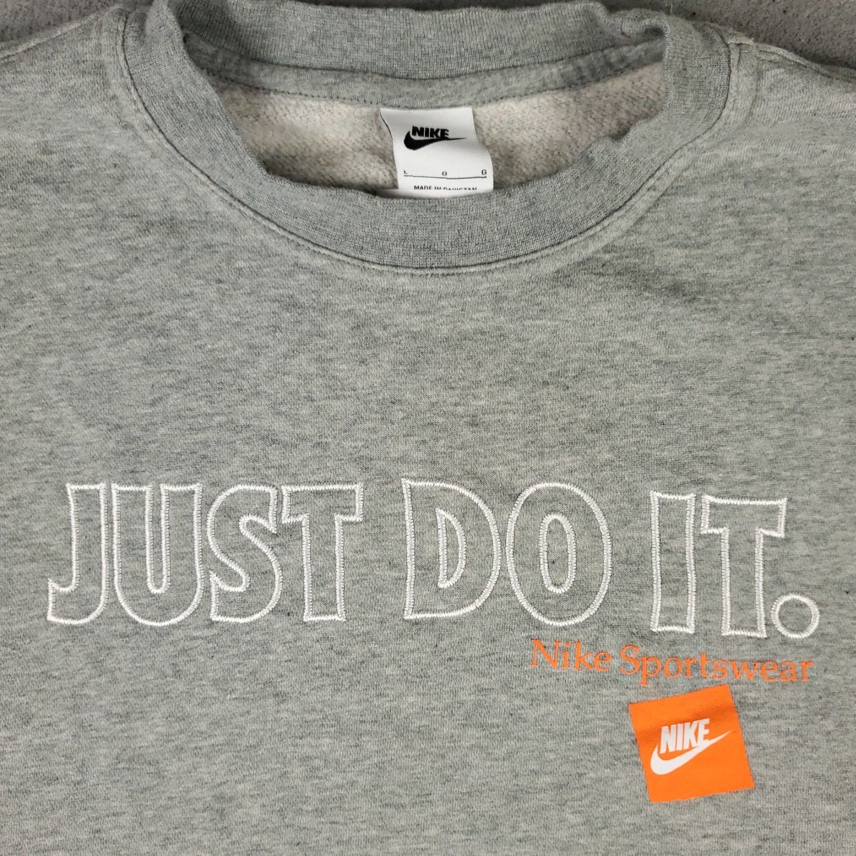 Nike Nike Sweatshirt Womens Size Large Gray Pullover Swoosh Crew Neck Knit Logo Long Sleeve Size L / US 10 / IT 46 - 2 Thumbnail