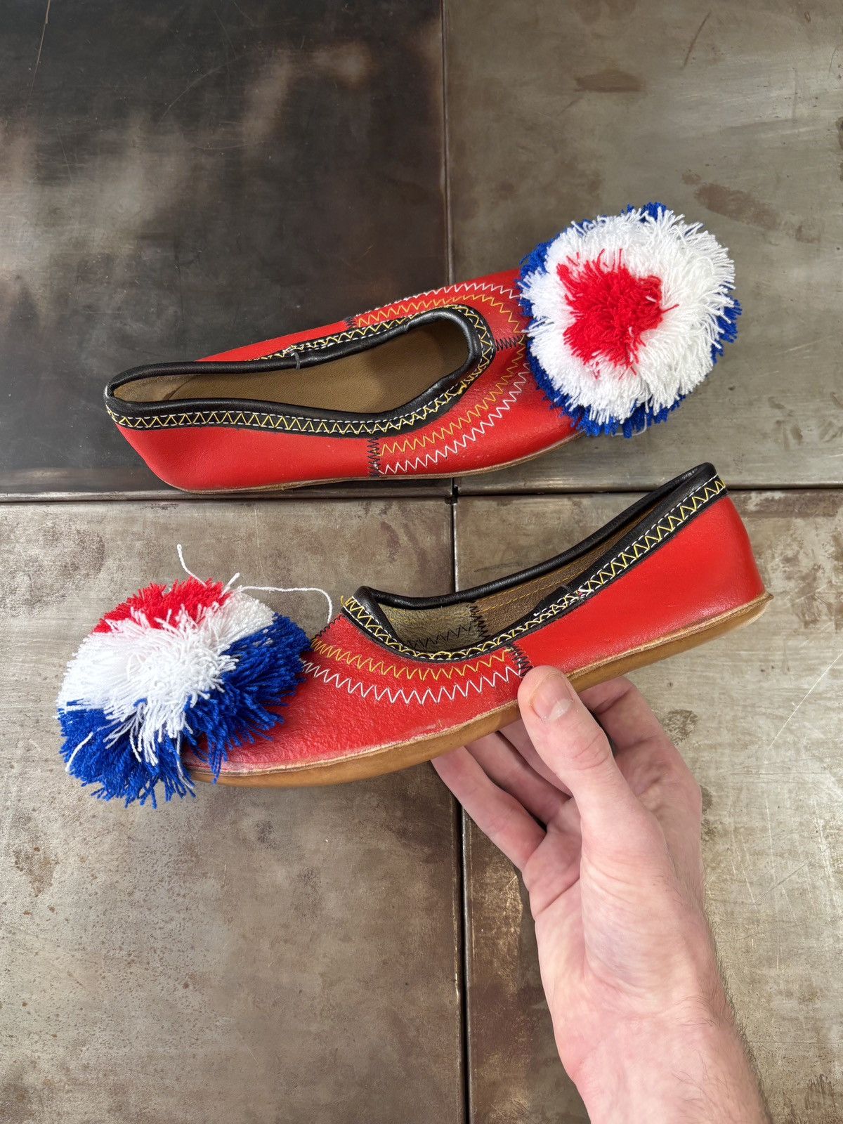 Vintage Greek Tsarouchi Slippers Pom Pom Loafers Vintage Army Guard Size US 8 / IT 38 - 2 Thumbnail