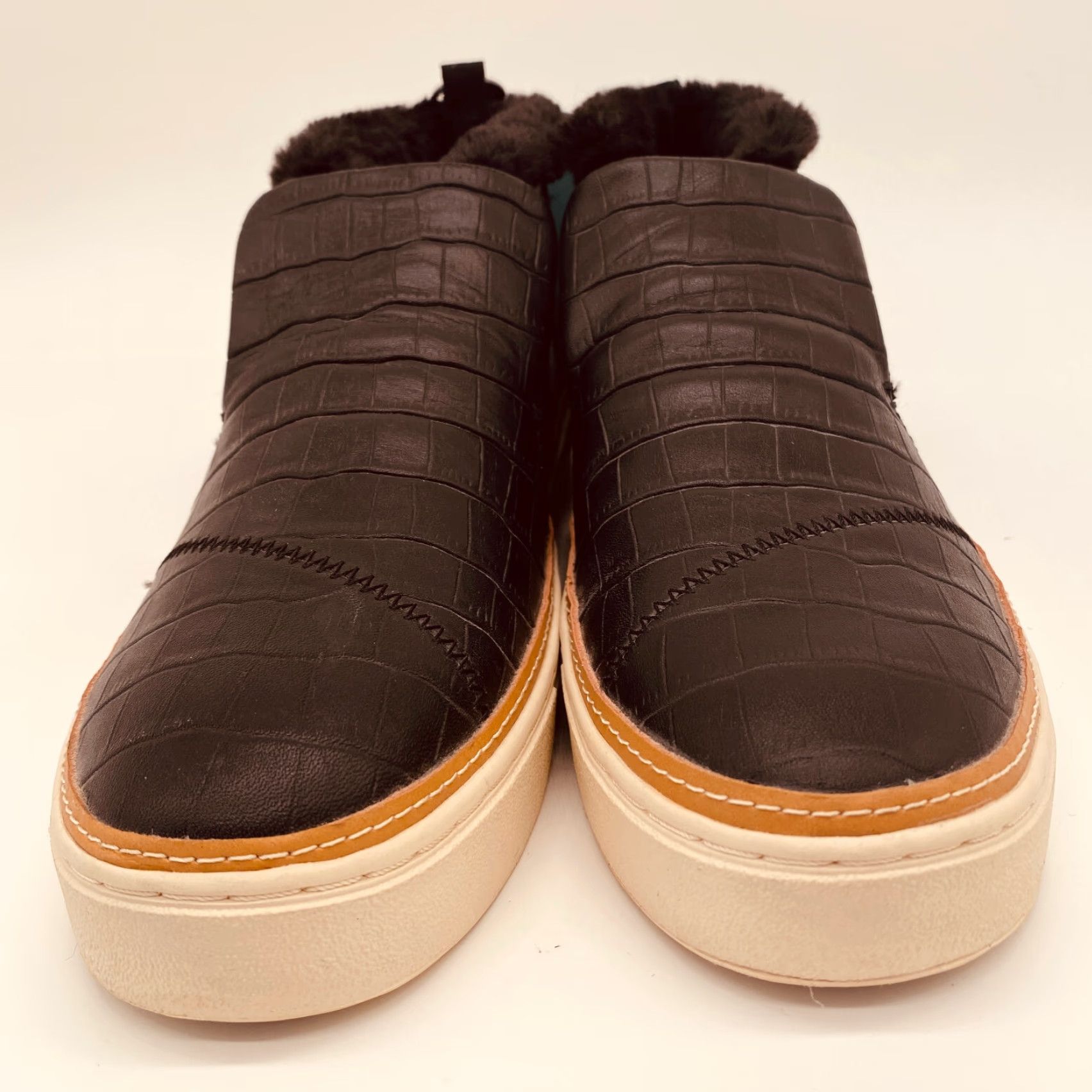 Toms TOMS Paxton Slip On Sneakers Womens 8.5 Black Crocodile Embossed Leather Shirt Womens Shoes Crocodile Embossed Leather 90s? Size US 7 / IT 37 - 2 Thumbnail