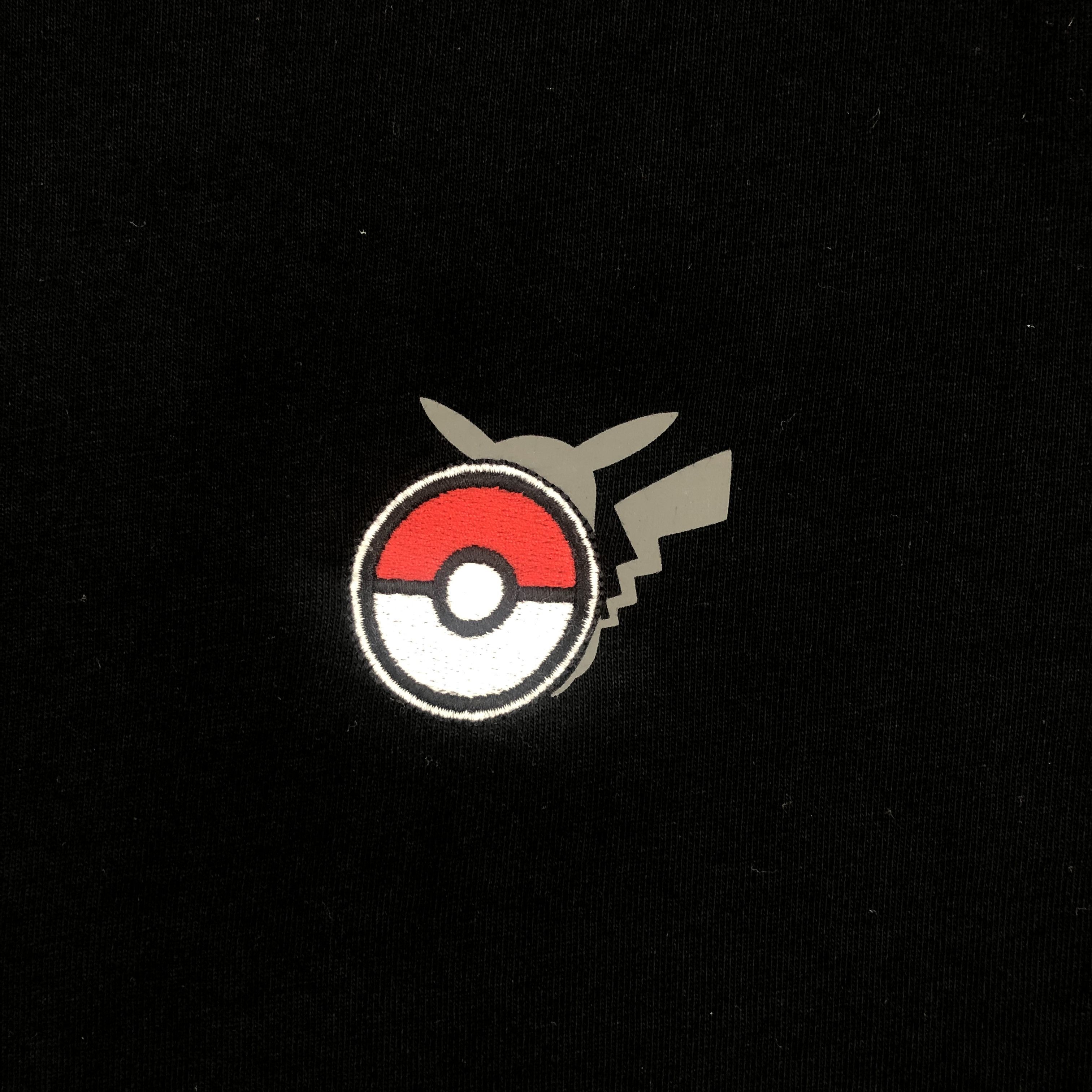 GU Vintage Pokemon Nintendo Tshirt - H050 Size US M / EU 48-50 / 2 - 5 Thumbnail