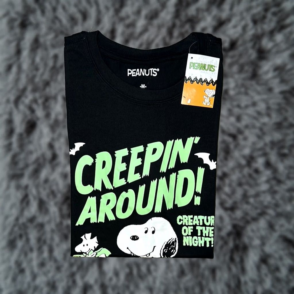 Peanuts Peanuts Snoopy The Vampire Protect Your Neck Creepin’ Around Tee M Men Black Medium Size US M / EU 48-50 / 2 - 1 Thumbnail