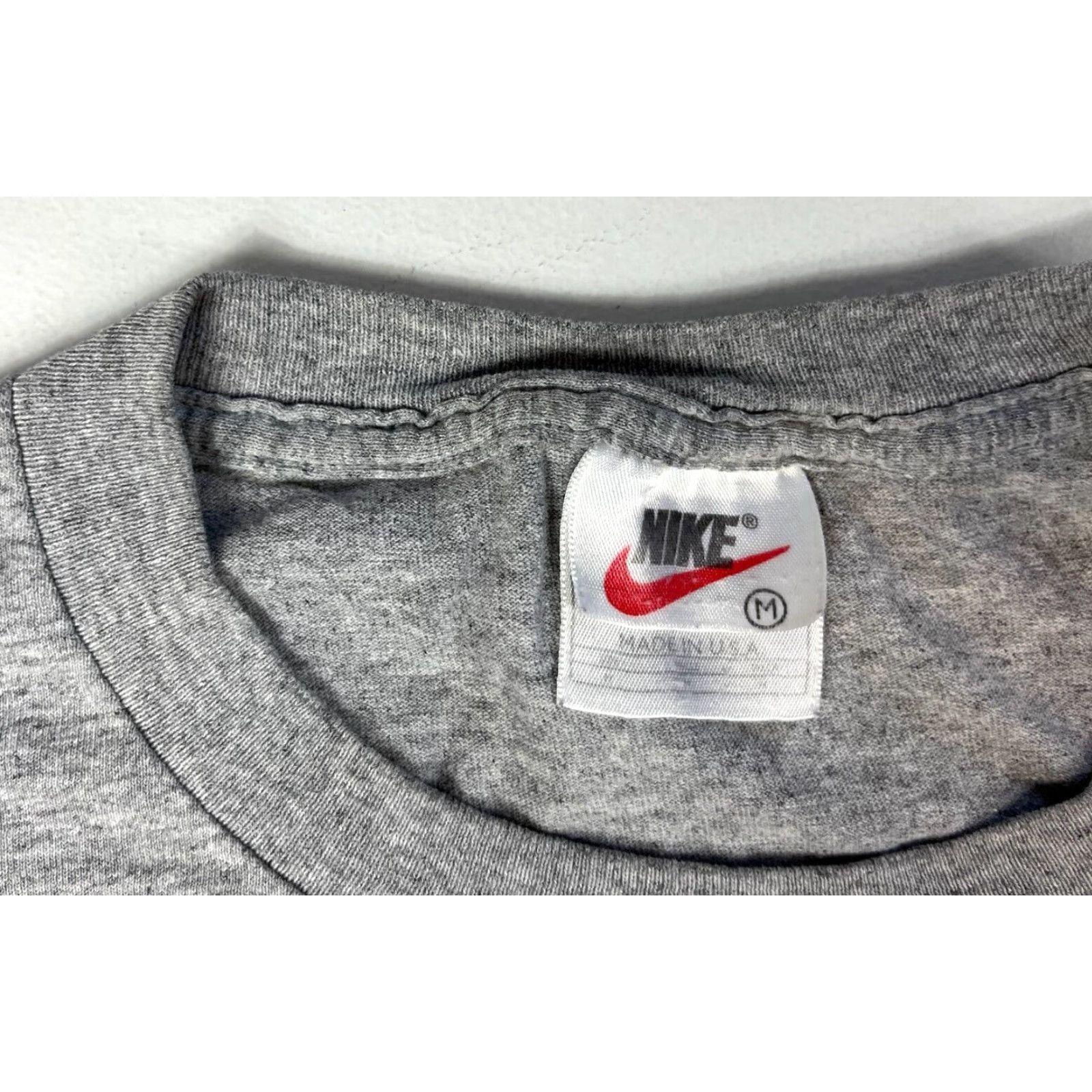 Nike VINTAGE Nike Air Long Sleeve T-Shirt Men’s 90s Made in USA Sz M Gray 90s Logo Crew Neck Pullover Cotton Blend Size M Size US M / EU 48-50 / 2 - 6 Thumbnail