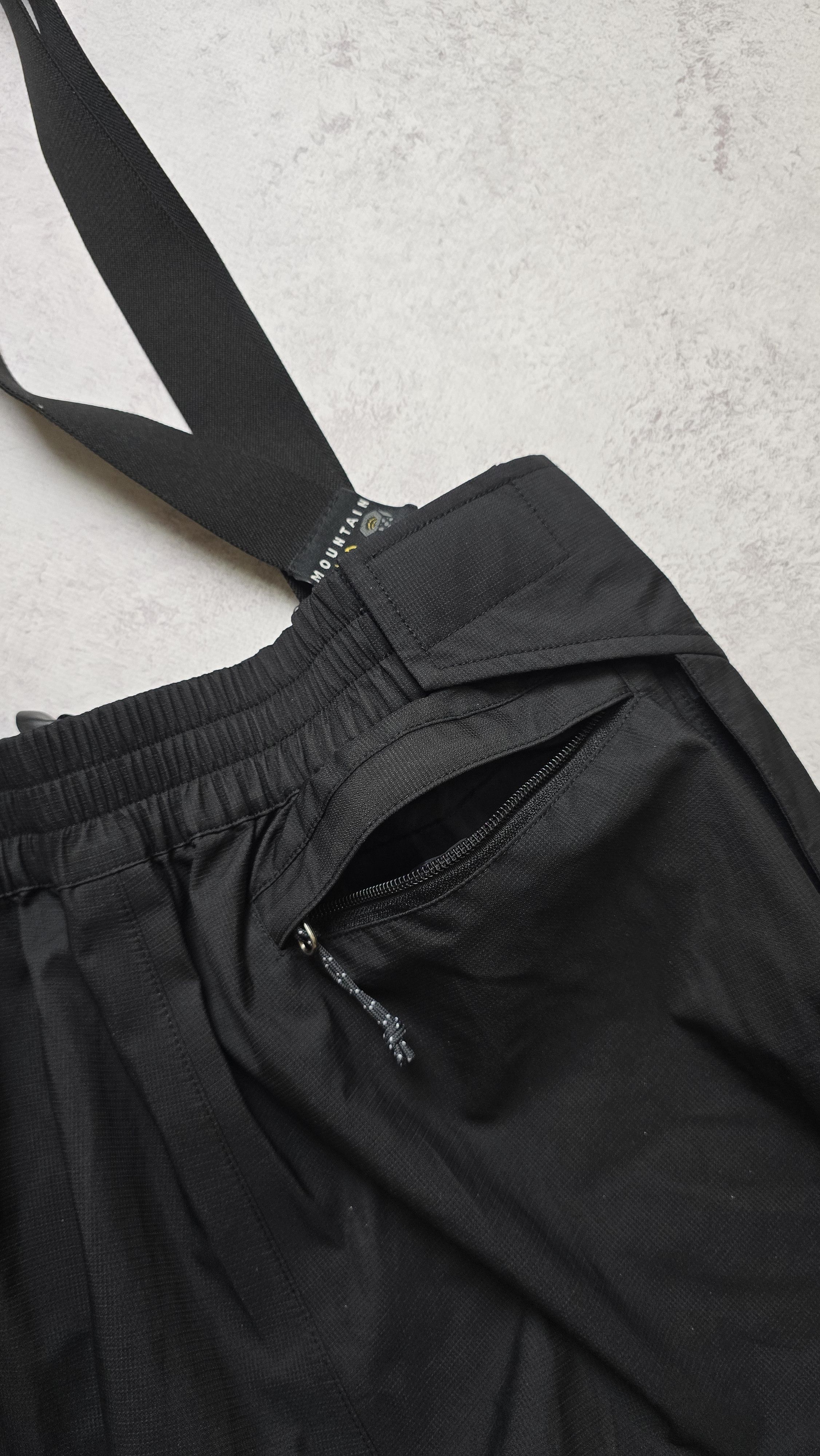 Mountain Hardwear Gore-Tex XCR Ski Pants Black Men’s L Winter Snow Waterproof Size US 36 / EU 52 - 9 Thumbnail