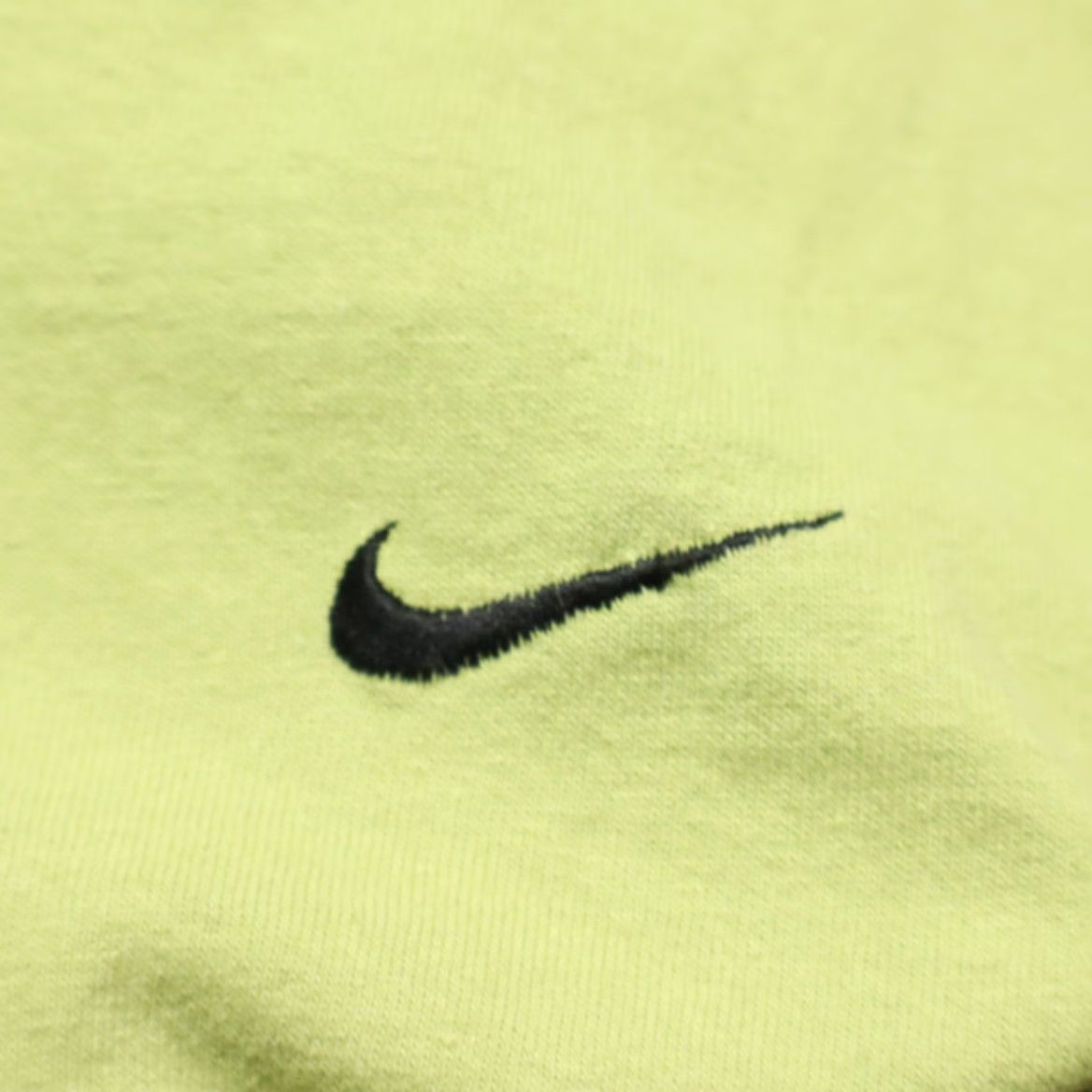 Nike VTG Nike Y2K Solid T-Shirt Lime Green Men's M Shirt Mens SV- VTG Nike Y2K Solid T-Shirt Lime Green M Size US M / EU 48-50 / 2 - 7 Thumbnail