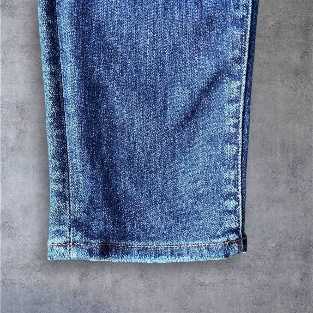 Amiri VERY CLEAN AMIRI FRACTURED STRAIGHT-LEG JEANS SIZE 33 Size US 33 - 2 Thumbnail