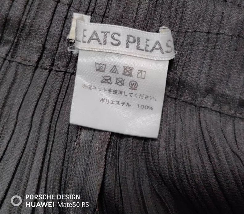 Issey Miyake Issey Miyake size:3 Chocolate-colored pleated pants Size 42" / US 20 - 4 Thumbnail