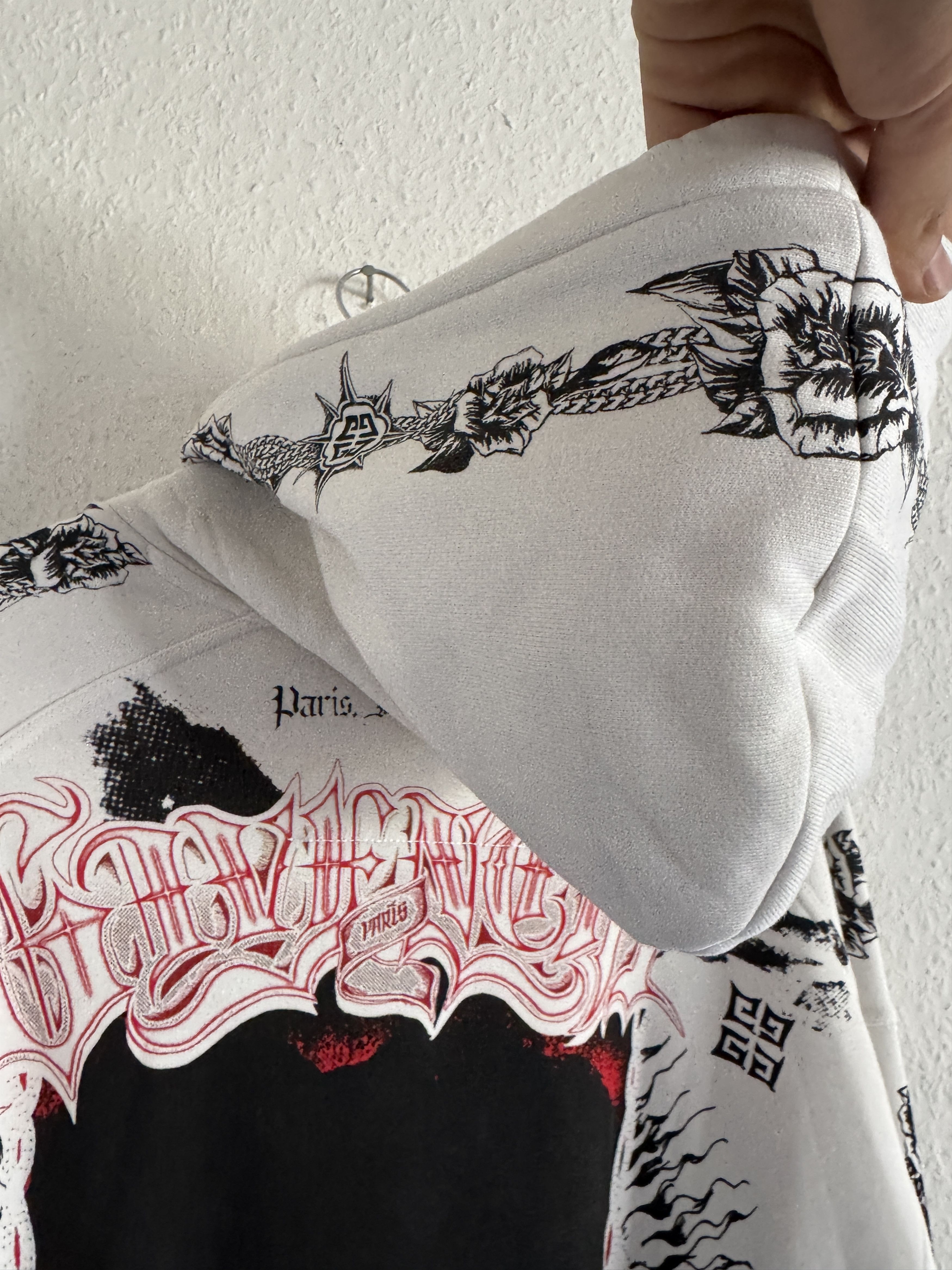 Givenchy Givenchy All Over Graphic Hoodie – White Size US S / EU 44-46 / 1 - 13 Thumbnail