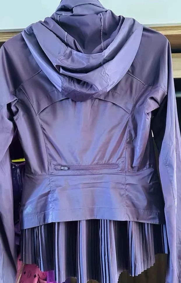 Lululemon Lululemon Goal Smasher Sun Jacket Size XL / US 12-14 / IT 48-50 - 1 Thumbnail