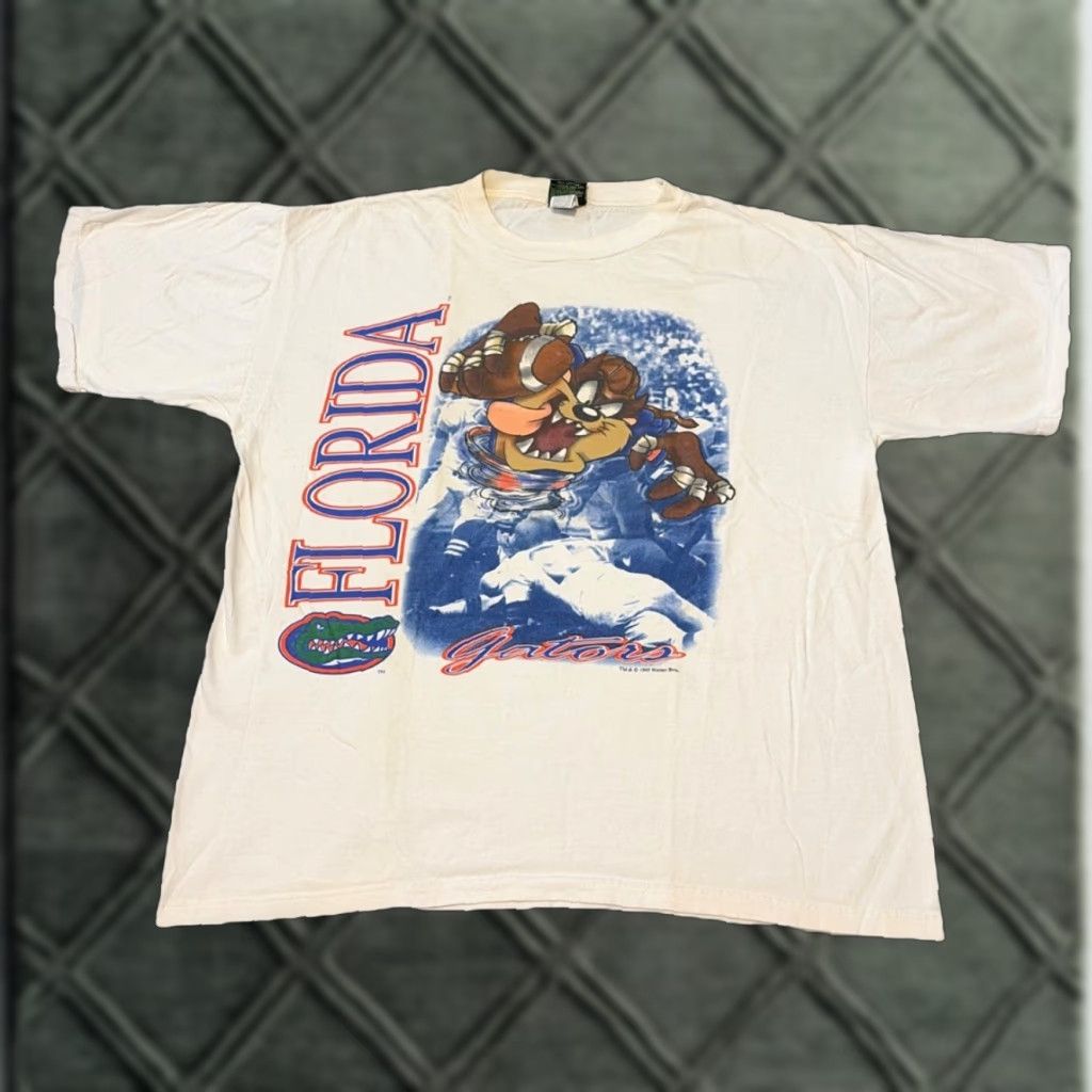 Vintage VINTAGE Florida Gators Football Taz Looney Tunes Cartoon White T-Shirt XL Men Size US XL / EU 56 / 4 - 1 Thumbnail