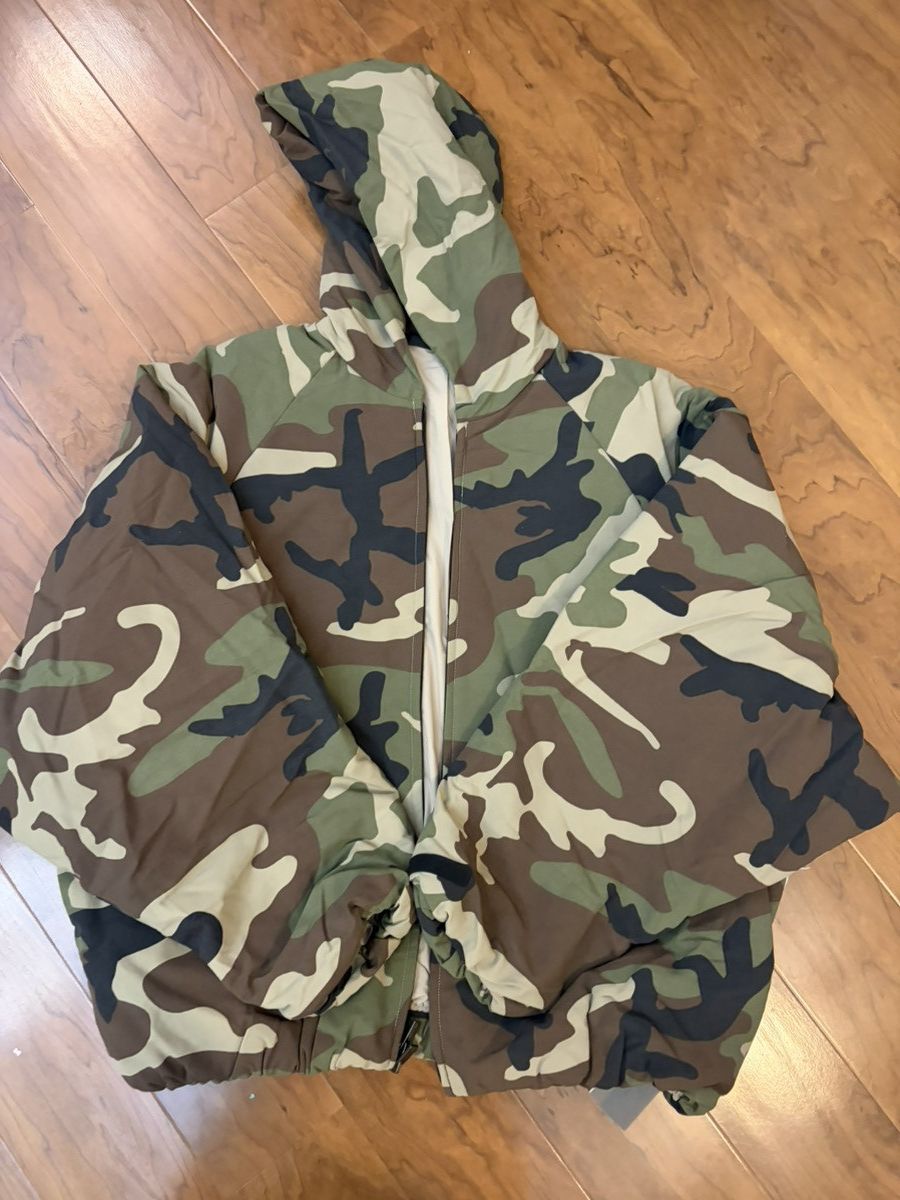 Fear of God Fear of God Essential Camo Bomber Jacket Size US S / EU 44-46 / 1 - 1 Thumbnail