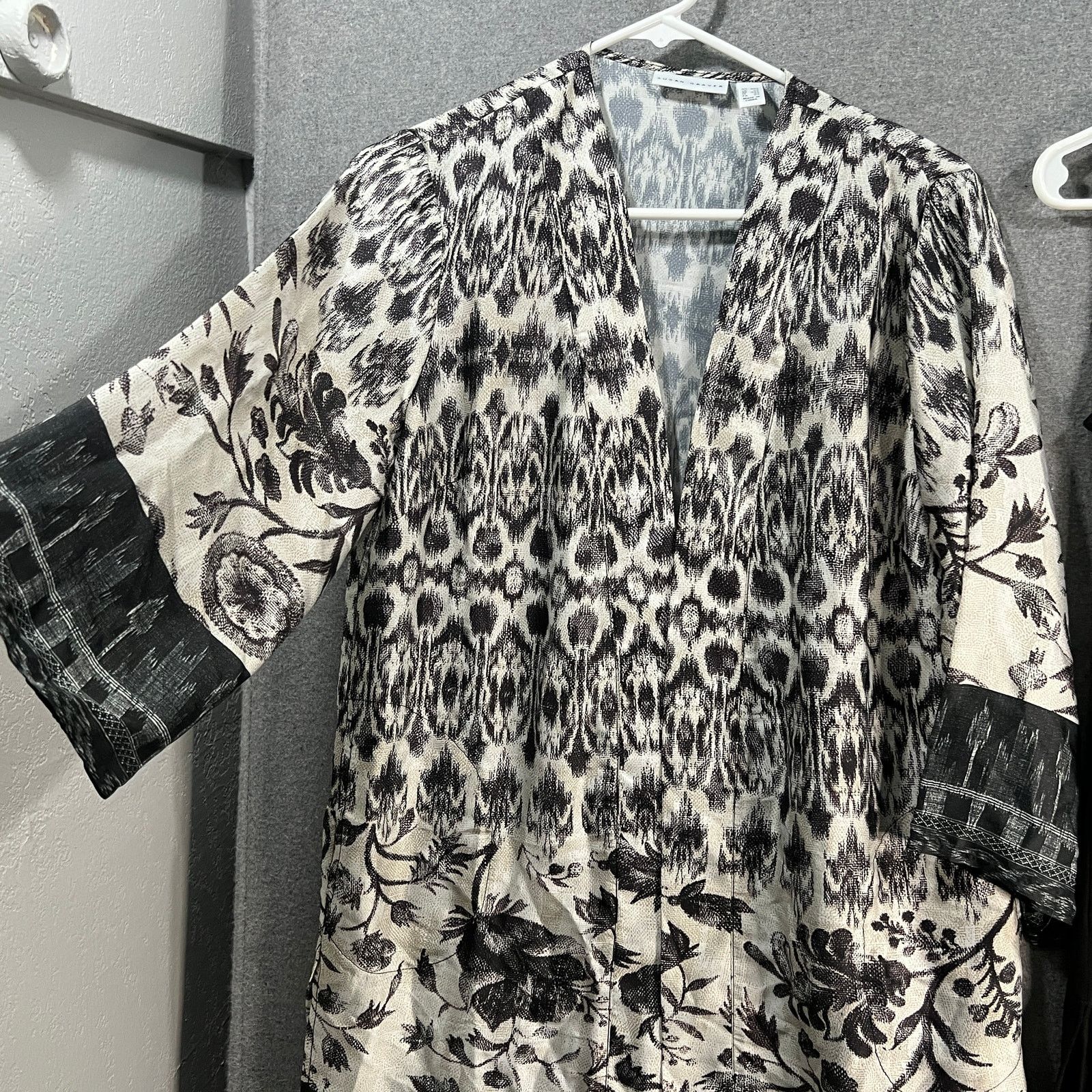 Other Susan Graver Printed Charmeuse Cardigan and Knit Size XXS / US 00 / IT 34 - 5 Thumbnail