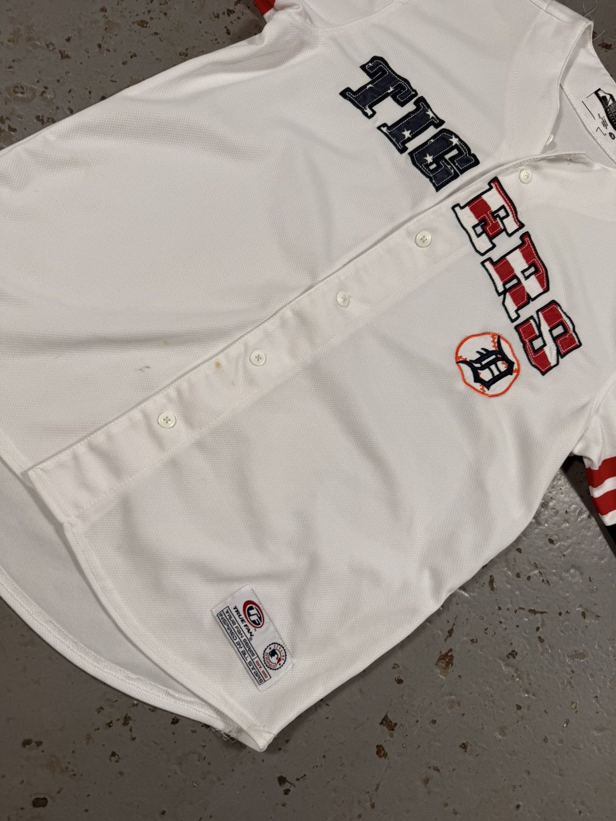 MLB Vintage Tigers American Flag Baseball Jersey Size US L / EU 52-54 / 3 - 2 Thumbnail
