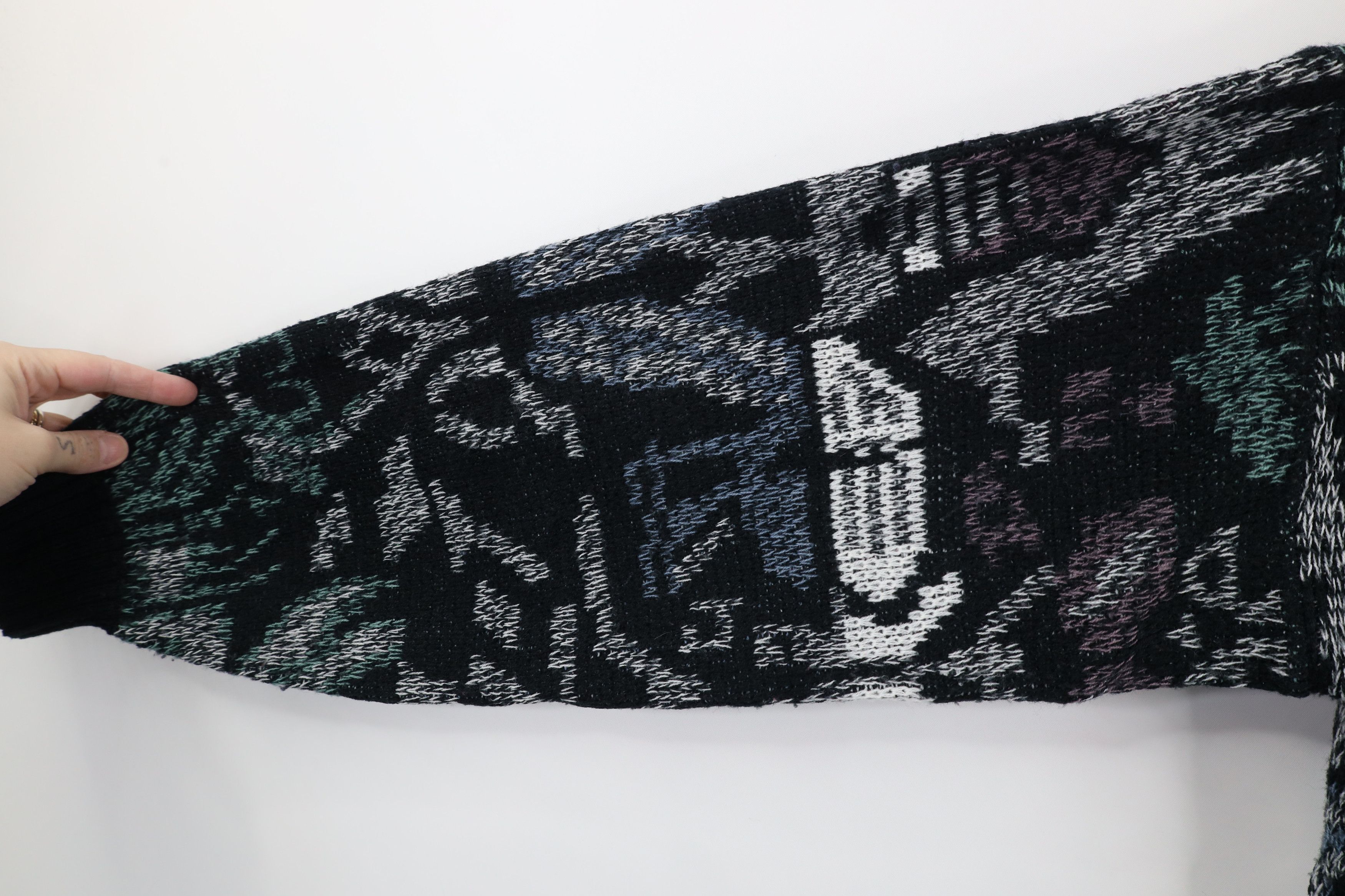 Vintage Vintage 90s Coogi Style Bassmaster Abstract Knit Sweater Size US L / EU 52-54 / 3 - 4 Thumbnail