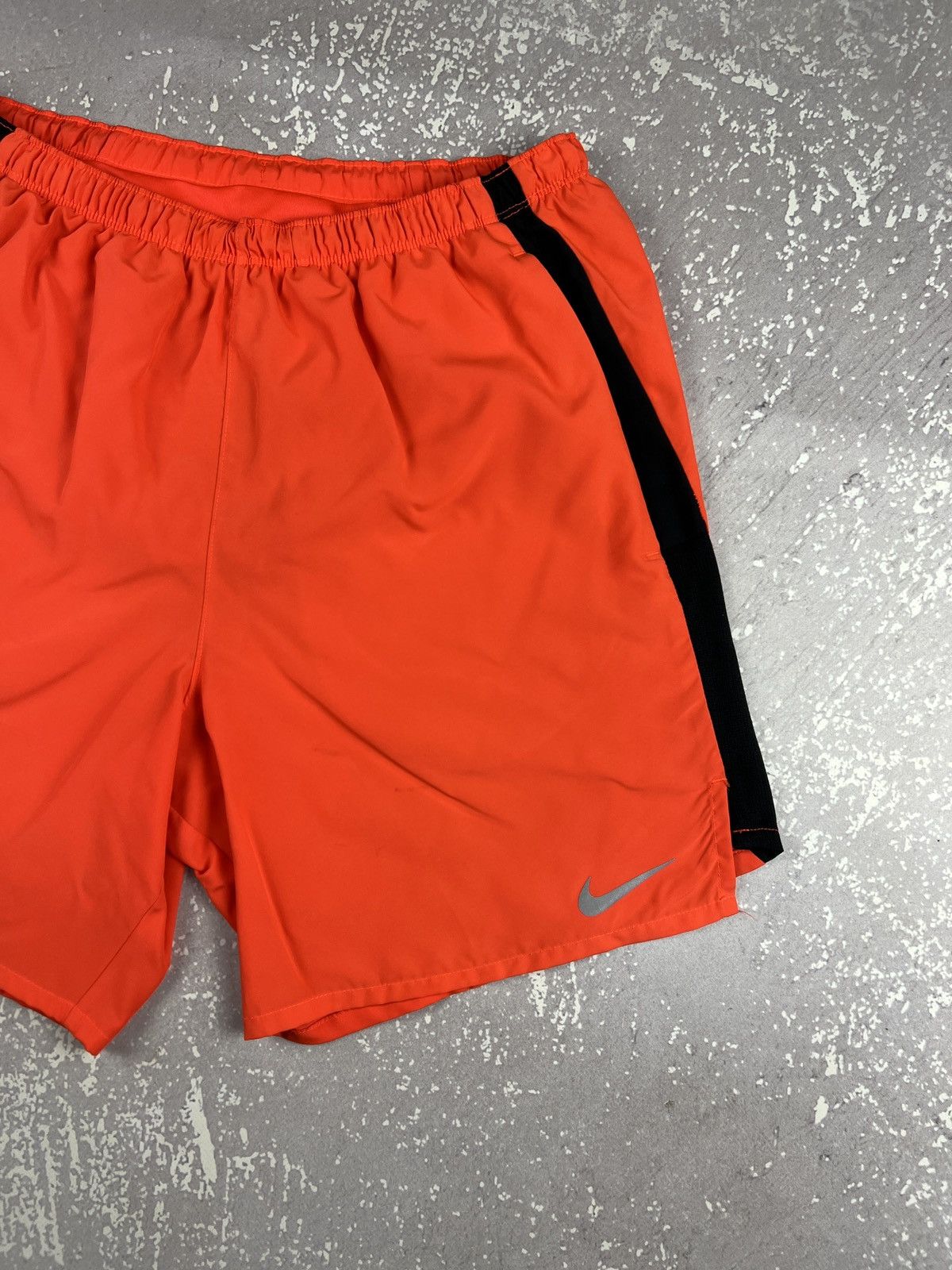 Nike Nike Dri Fit Running Swoosh Shorts Mens M Acid Orange Size US 32 / EU 48 - 2 Thumbnail