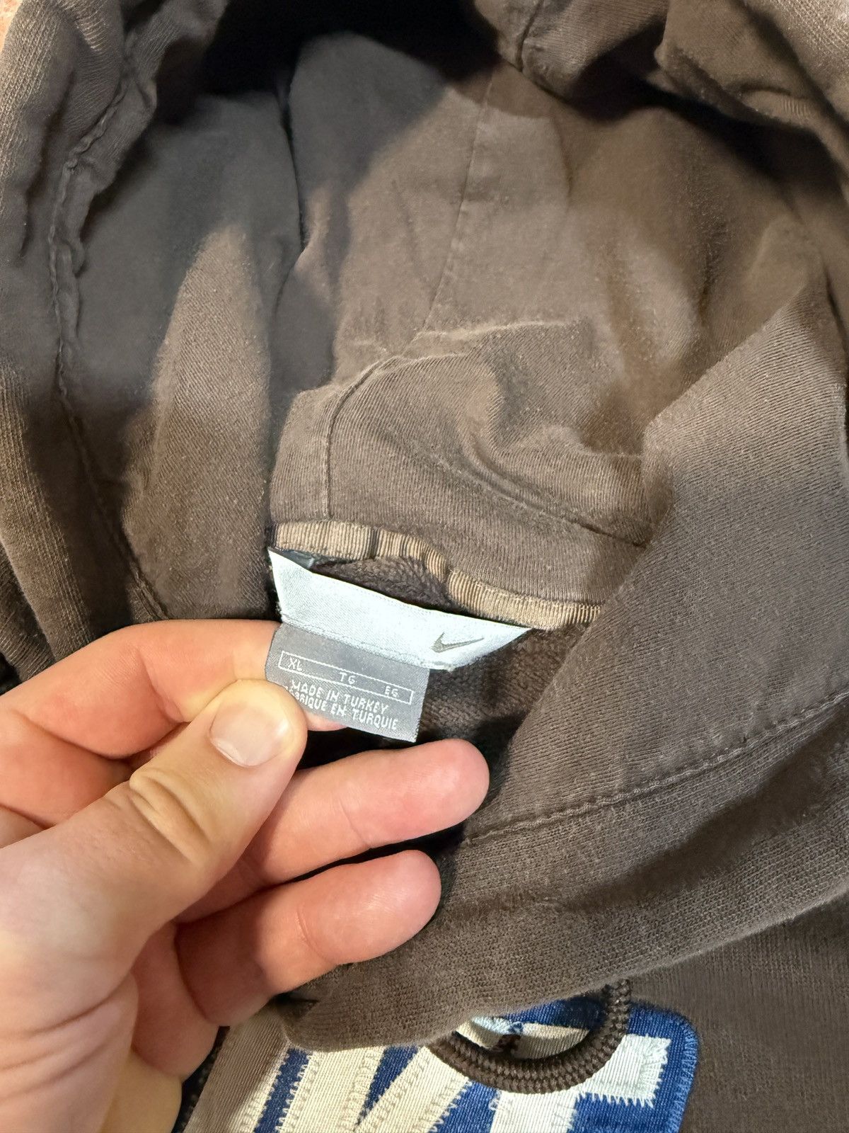 Nike Vintage Nike swoosh sweatshirt Size US XL / EU 56 / 4 - 3 Thumbnail