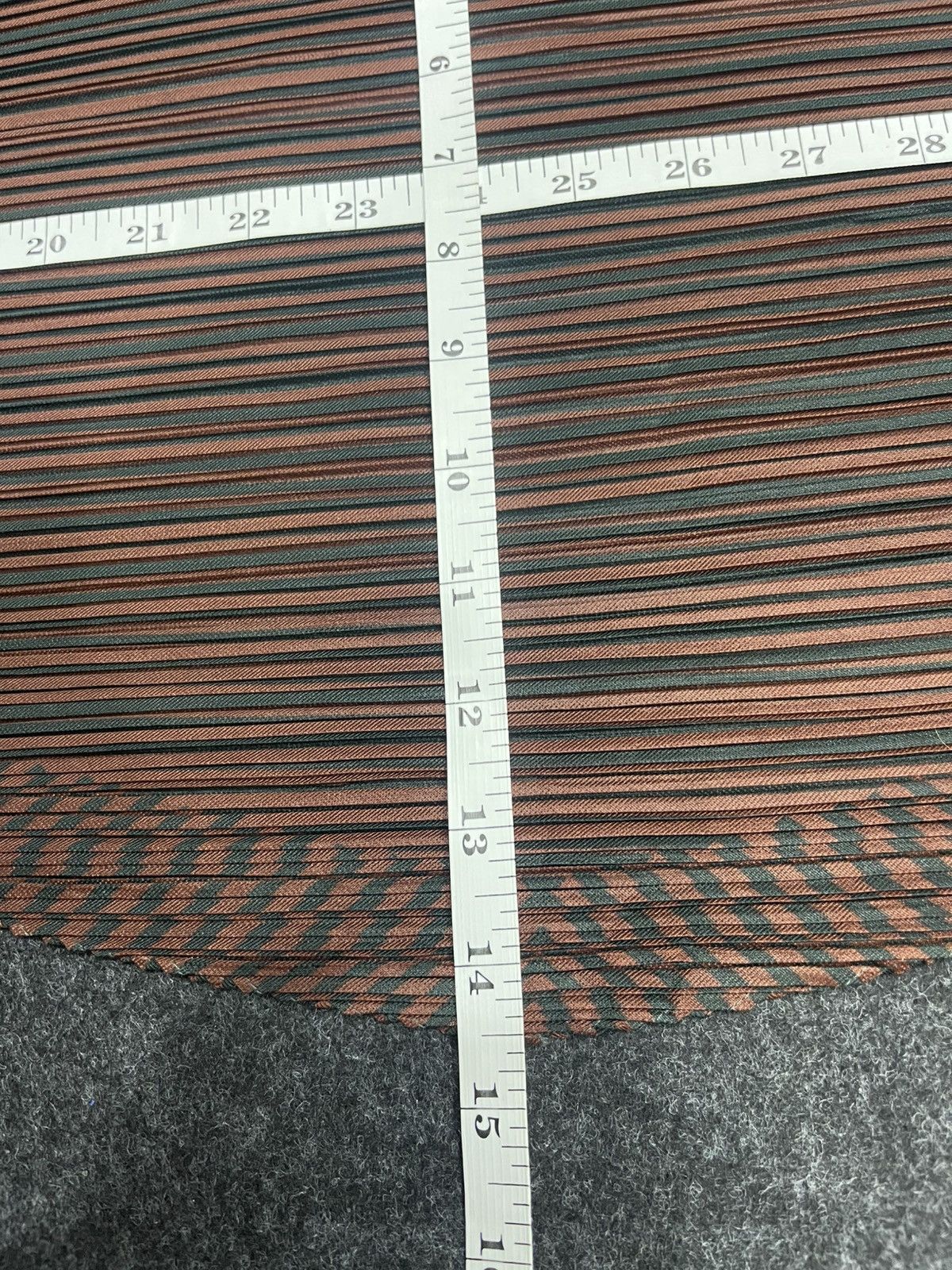 Pleats Please Issey Miyake Issey Miyake Pleats Please "Madame-T" Inspired Zigzag Scarf Size ONE SIZE - 8 Thumbnail