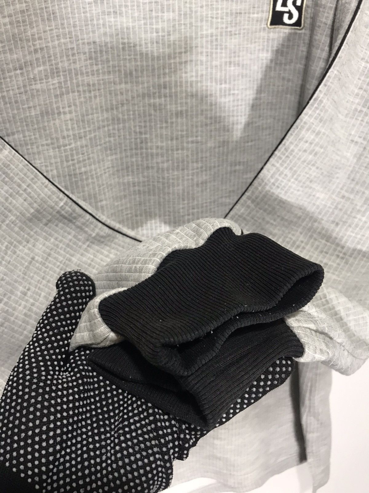 Japanese Brand × Vintage Vintage LS Vien Moi V-Neck Longsleeve Sweatshirt Size US L / EU 52-54 / 3 - 5 Thumbnail