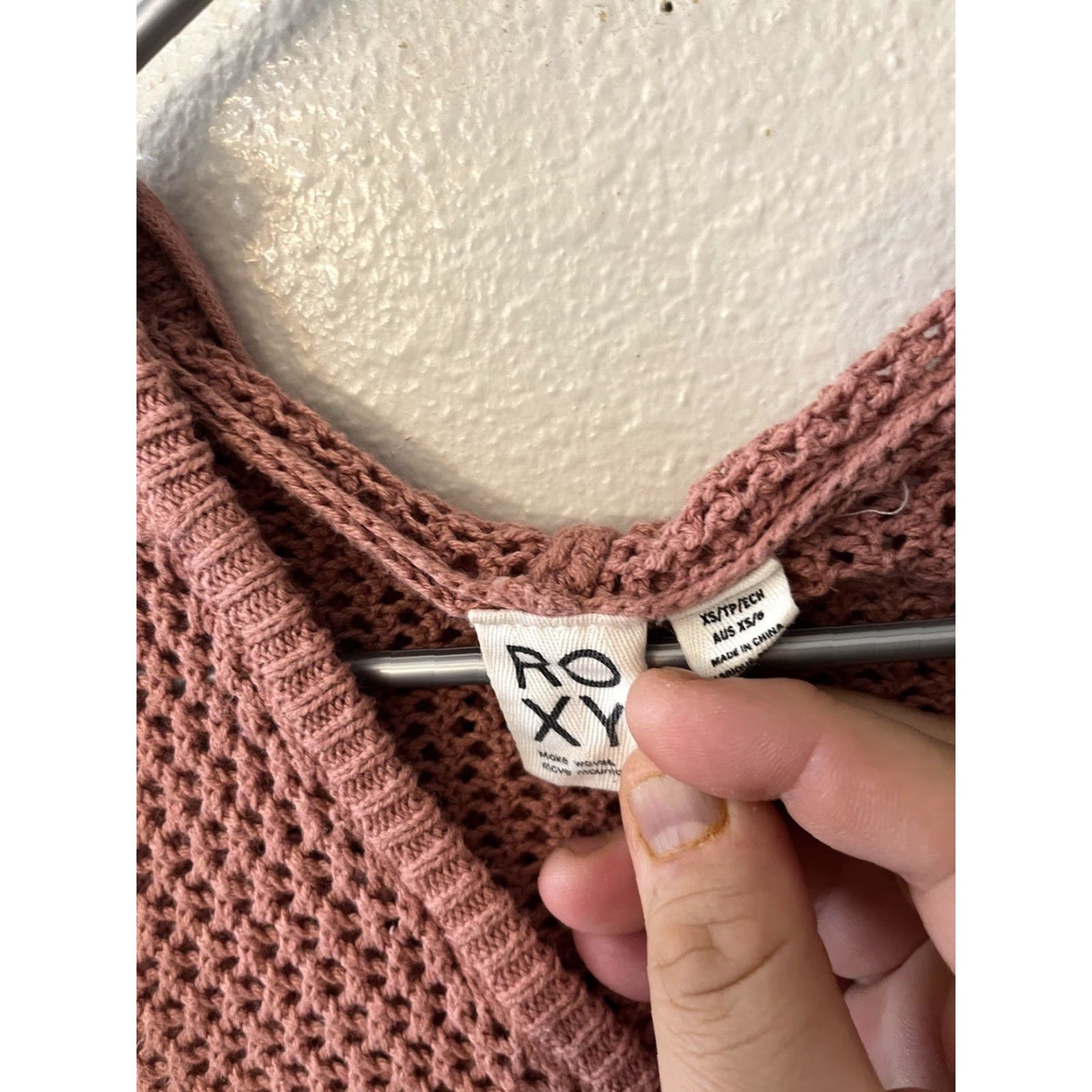 Vintage ROXY Hoodie Pullover Open-Knit Sweater XS Pink Women Bohemian Cozy Beachy 90s? Size XS / US 0-2 / IT 36-38 - 3 Thumbnail