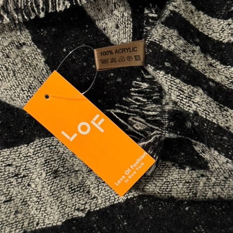 Other Love Of Fashion Black White American Flag Rustic Wrap NWT Size ONE SIZE - 2 Thumbnail