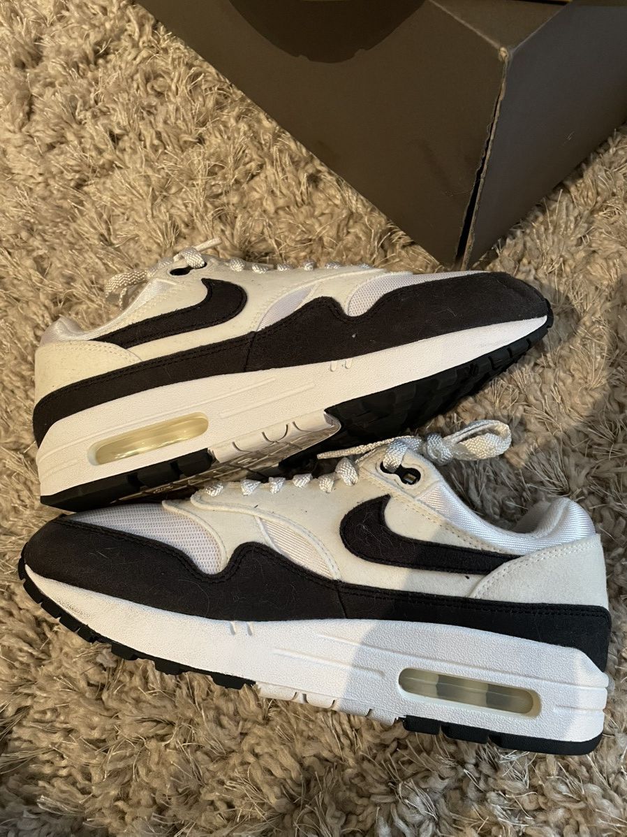 Nike Nike Wmns Air Max 1 ‘White Black’ Size US 7.5 / IT 37.5 - 2 Thumbnail