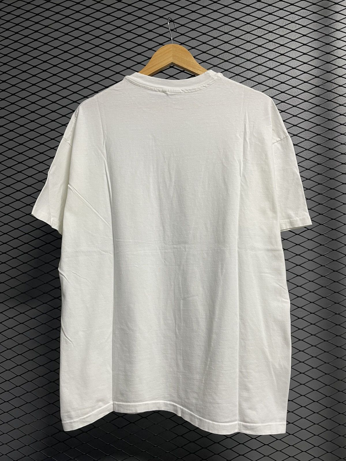 Vintage Vintage 90s Art Shattered T-Shirt. Size US XL / EU 56 / 4 - 2 Thumbnail