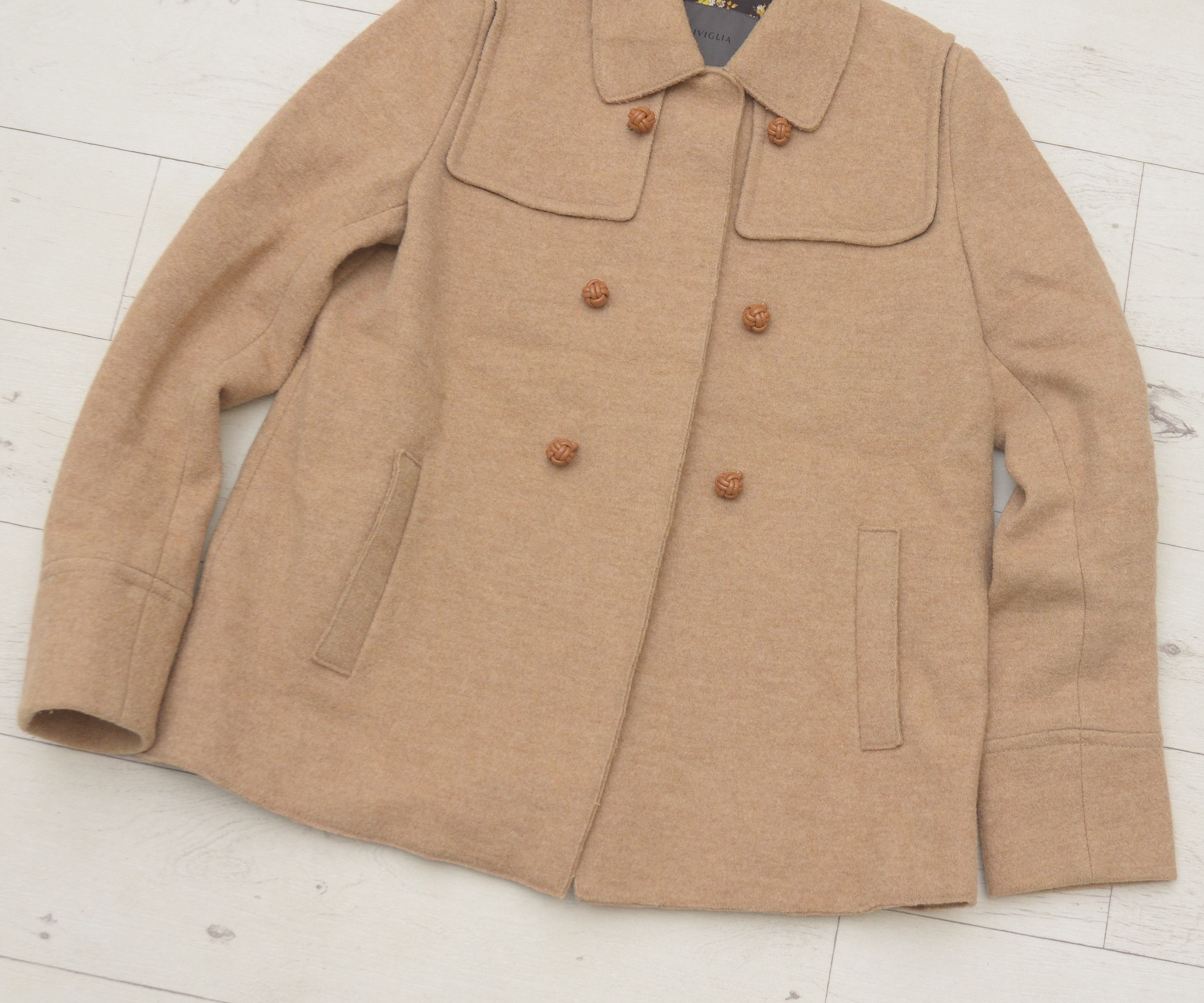 Siviglia Luxury Siviglia italy sz 40 wool Pea Coat Beige Size S / US 4 / IT 40 - 3 Thumbnail