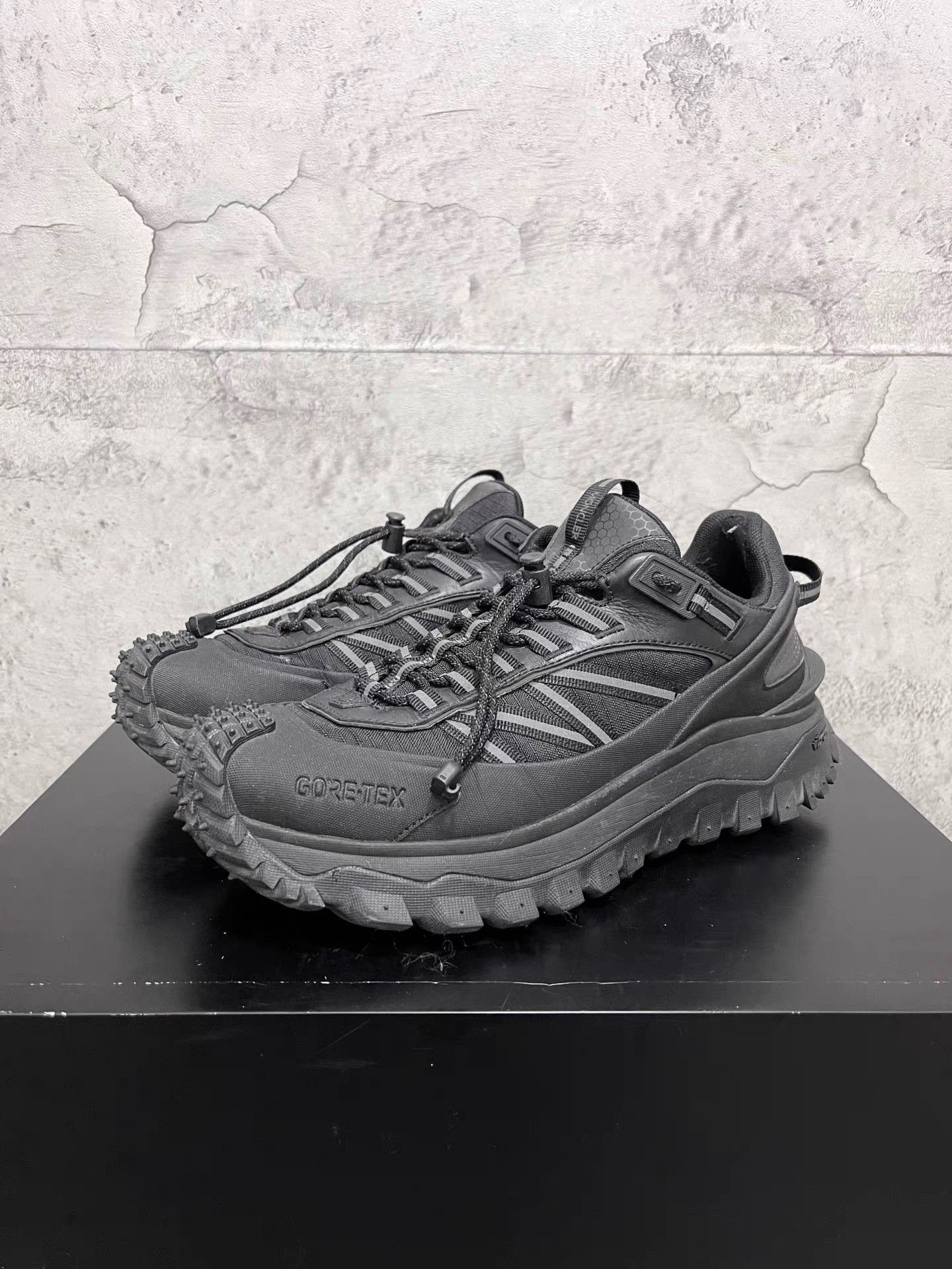 Moncler Moncler Black Trailgrip Sneakers K34 Size US 8 / EU 41 - 1 Thumbnail