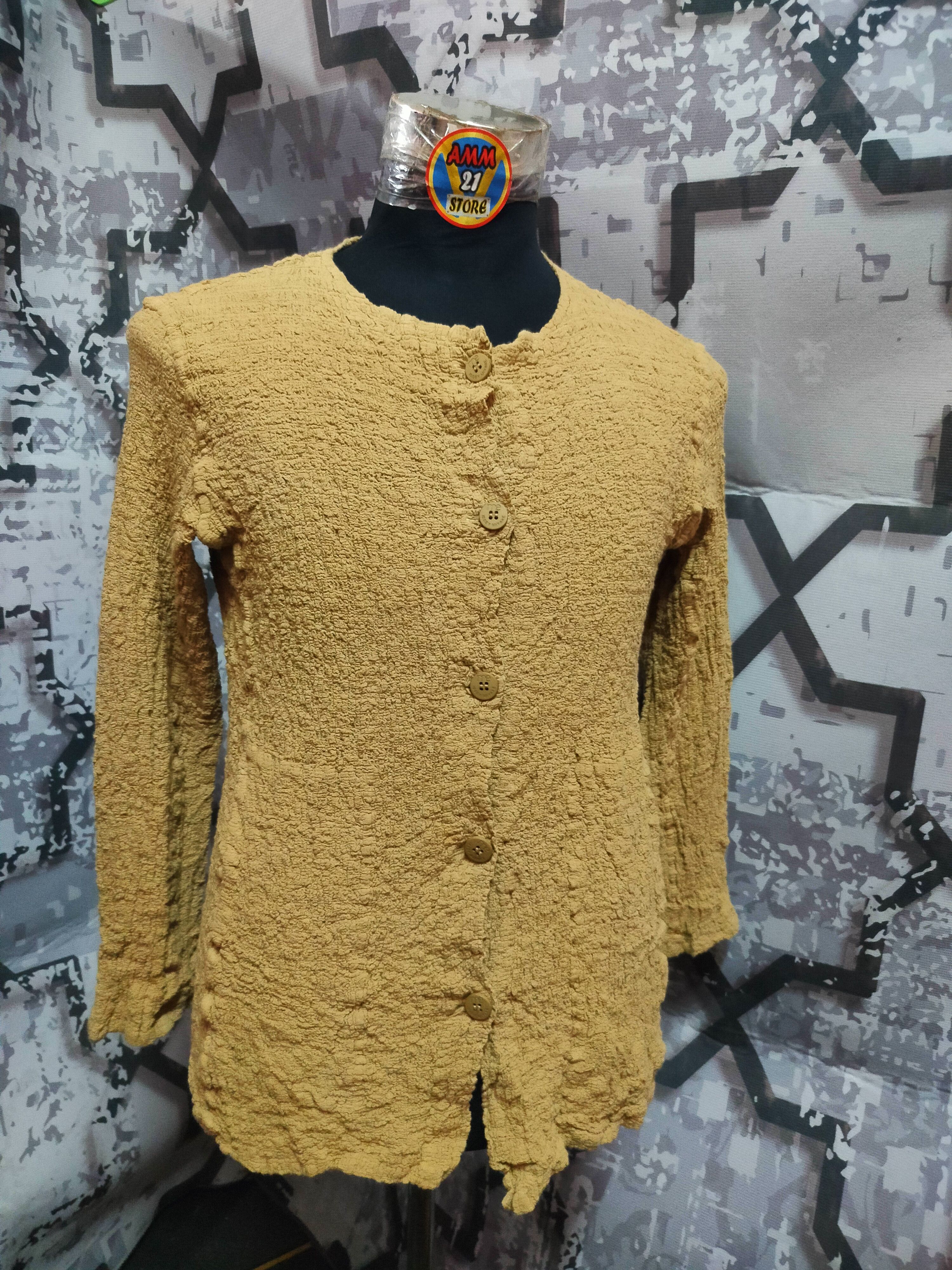 Issey Miyake me BY ISSEY MIYAKE BUTTON UP CARDIGAN Size XS / US 0-2 / IT 36-38 - 2 Thumbnail