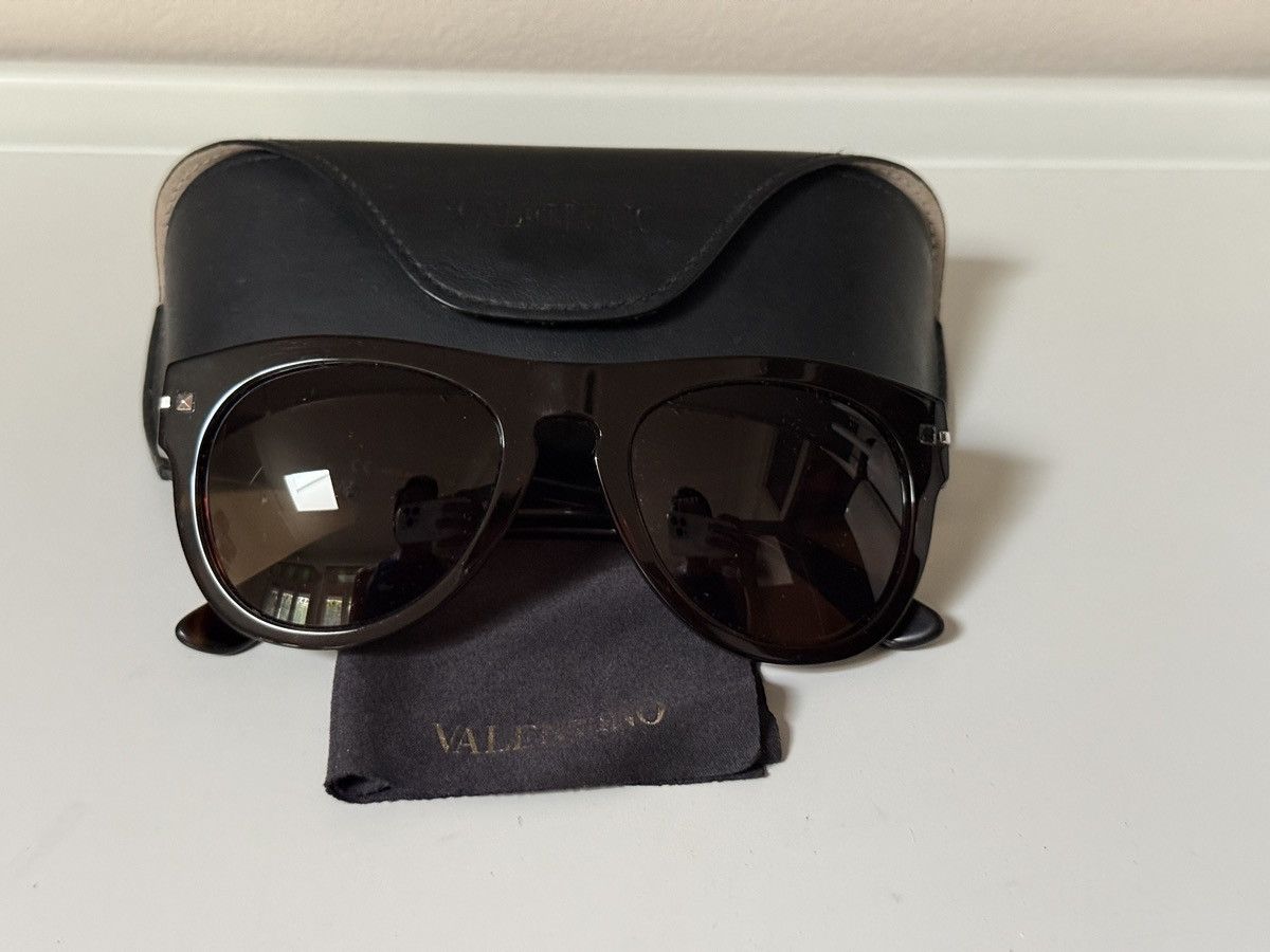 Valentino Pierpaolo Piccioli for Valentino Sunglasses Size ONE SIZE - 5 Thumbnail