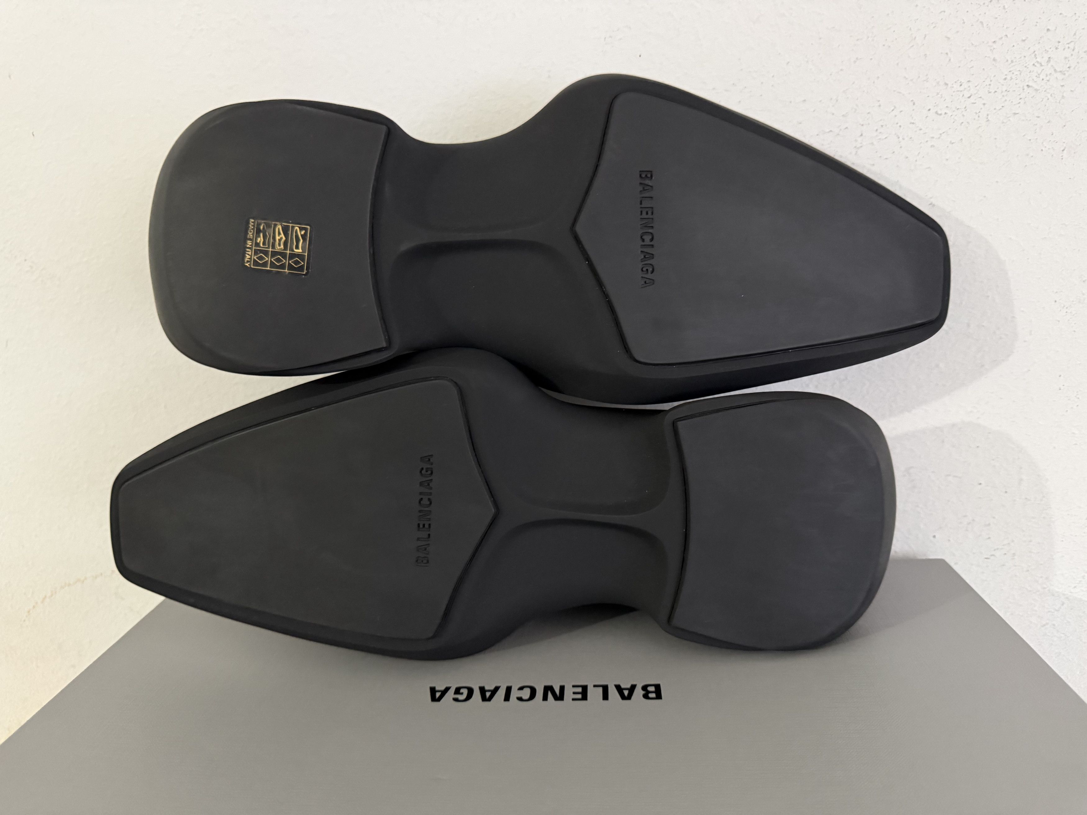 Balenciaga BALENCIAGA Space Shoe Size US 8 / EU 41 - 11 Thumbnail
