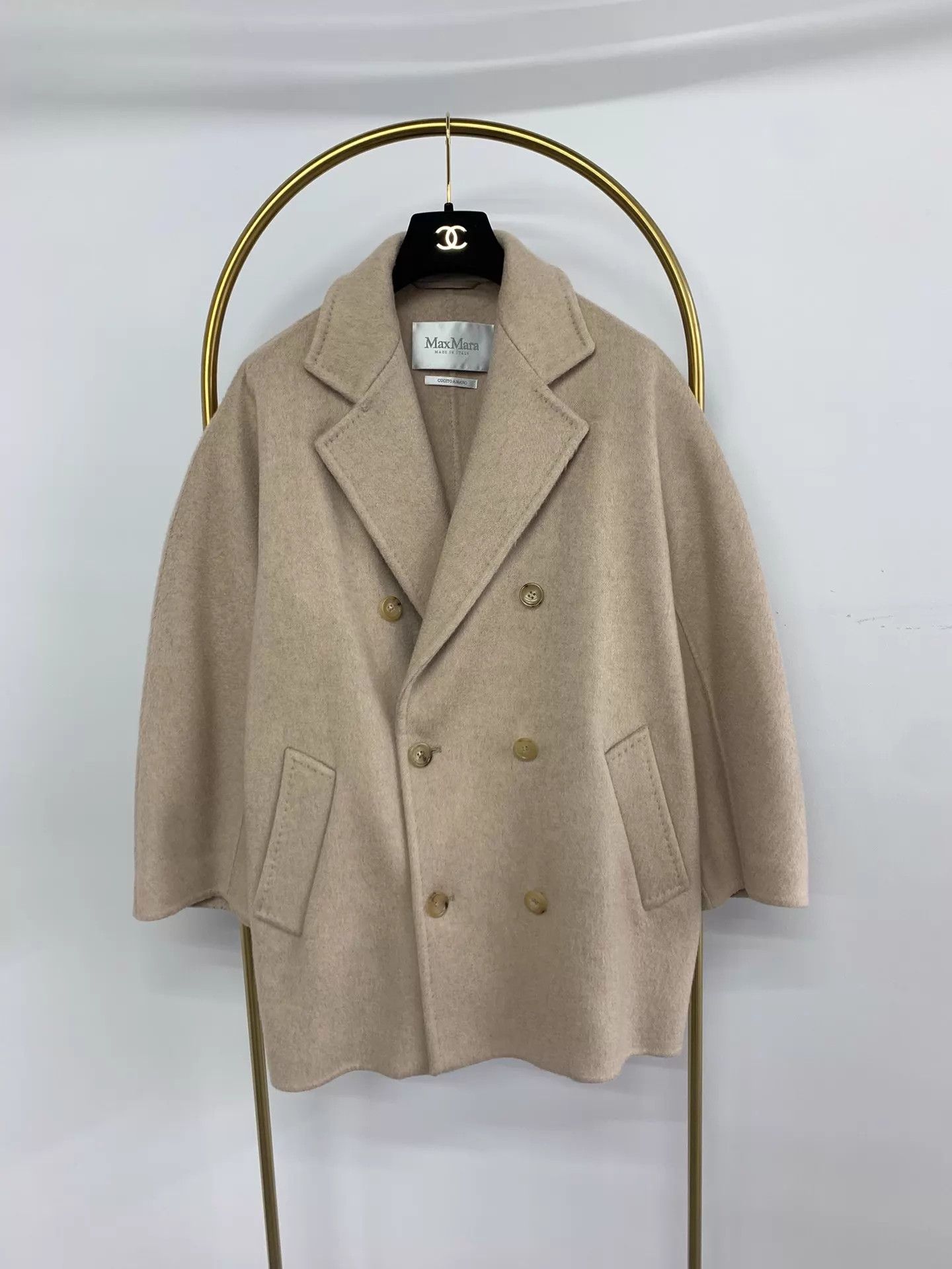 Max Mara MaxMara short double-breasted cashmere coat 38 new Size S / US 4 / IT 40 - 1 Thumbnail