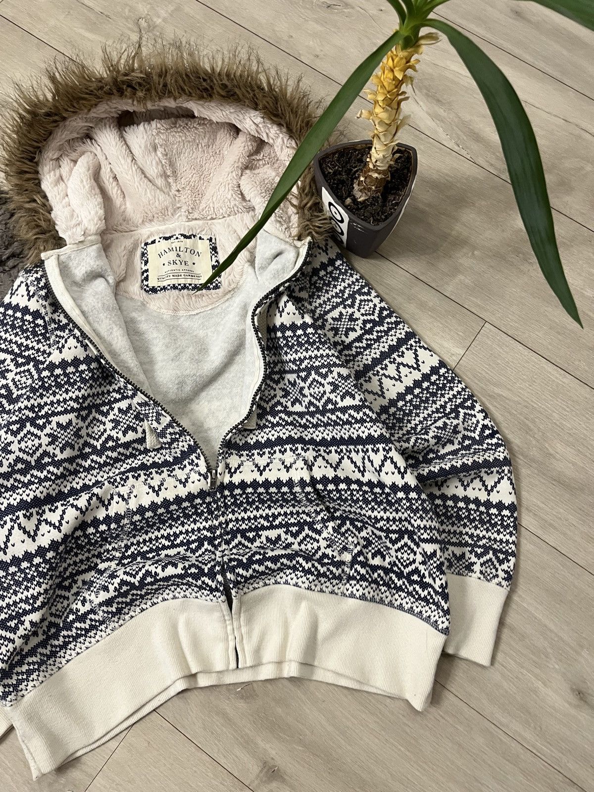 Other 🔥CRAZY LGB If Six Was Nine Style Faux Fur Zip Hoodie Jacket Size US M / EU 48-50 / 2 - 4 Thumbnail