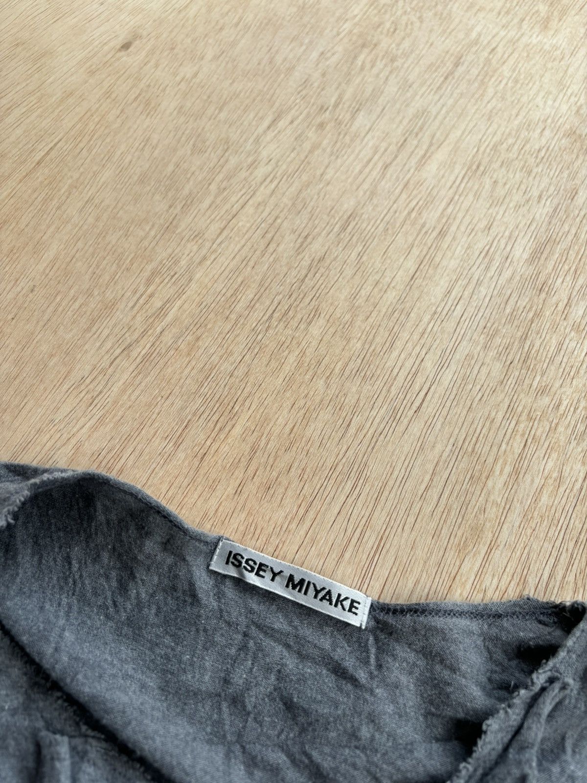Issey Miyake Vintage Issey Miyake Tshirt Size M / US 6-8 / IT 42-44 - 4 Thumbnail