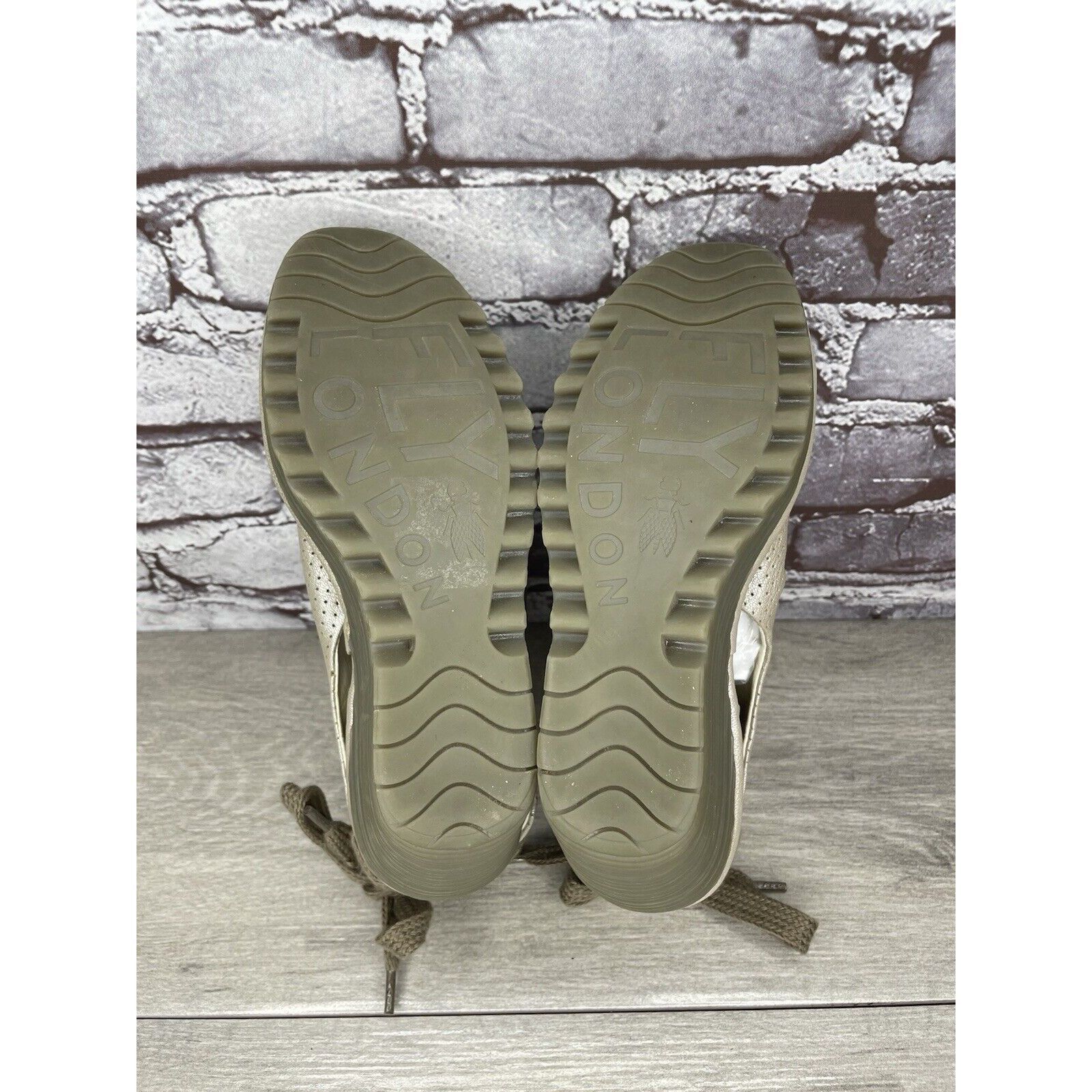 Fly London FLY London Yake Pearl White Leather Perforated Back Lace Wed Size US 7.5 / IT 37.5 - 17 Thumbnail