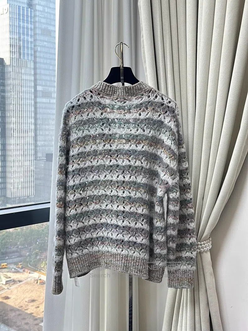 Chanel Chanel Grey, pink, green striped badge, silver coin, butto Size XS / US 0-2 / IT 36-38 - 3 Thumbnail