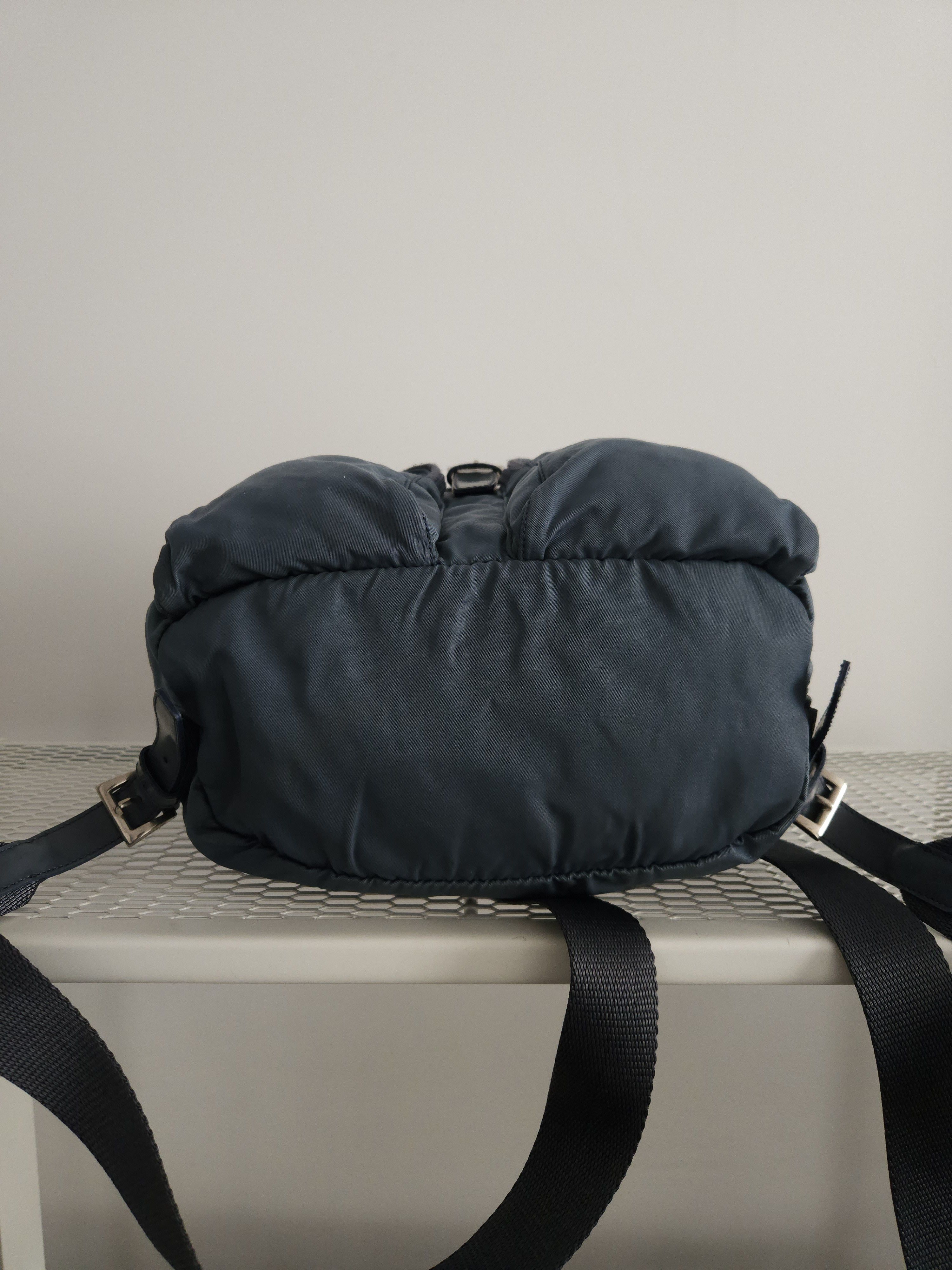 Prada Vintage 90s Prada nylon triangle logo mini cargo backpack Size ONE SIZE - 5 Thumbnail