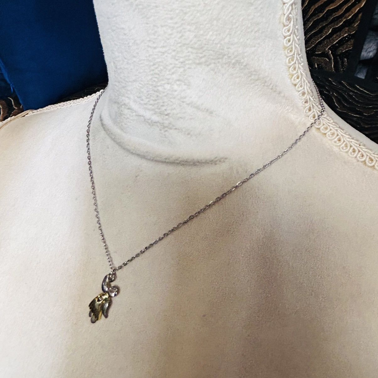 Handmade Handcrafted vintage dual tone metal angel pendant necklace Size ONE SIZE - 4 Thumbnail