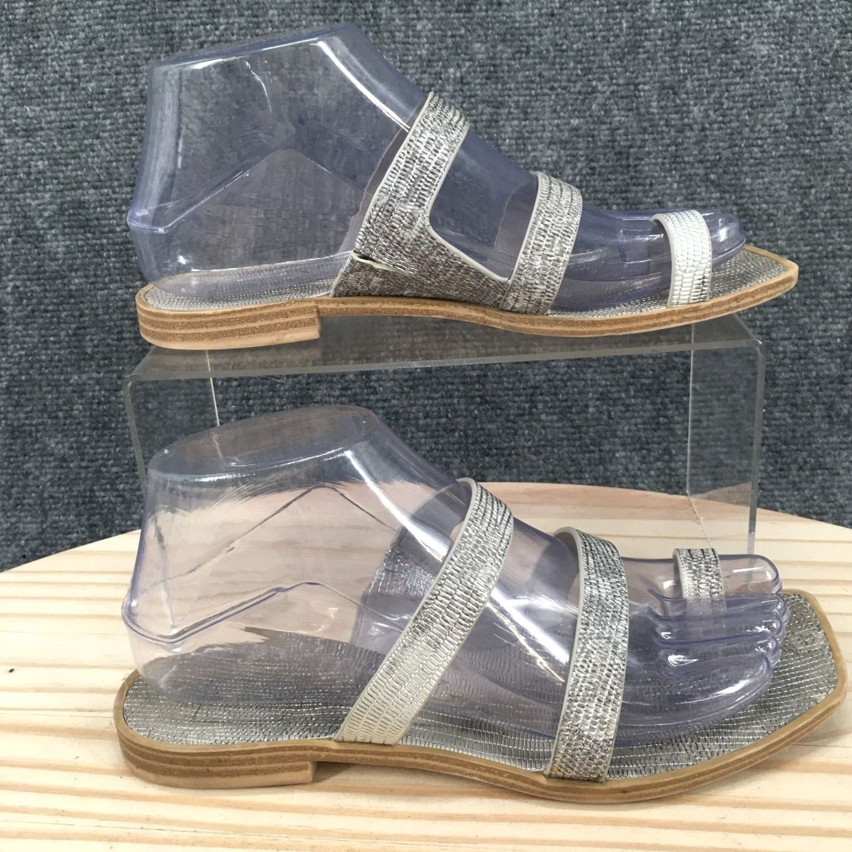 Dolce Vita Dolce Vita Sandals Isala Strappy Flats Comfort Gray Faux Leather Womens 6.5 Casual Flat Slip On Ring Pattern Solid 90s Decade? Size US 7 / IT 37 - 2 Thumbnail