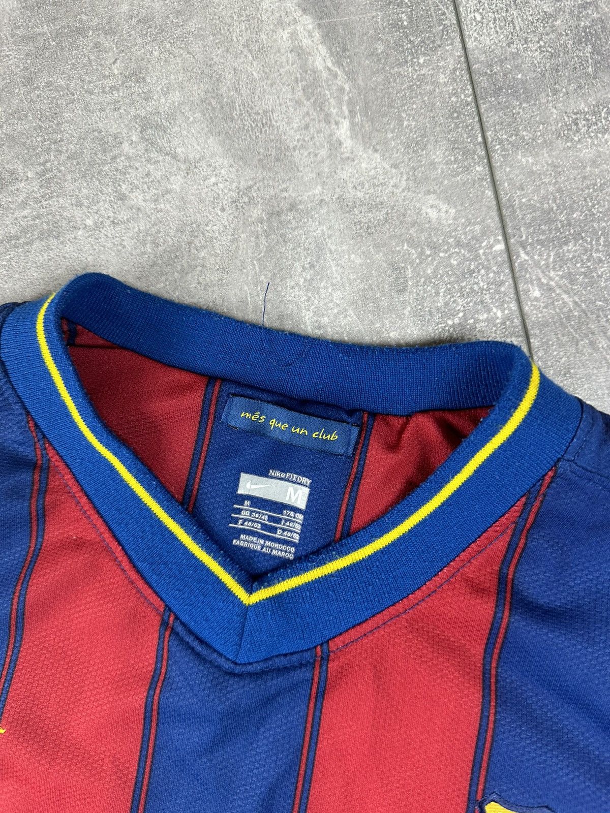 Nike Nike Barcelona FC #9 Ibrahimovic 2009/10 Home Soccer Jersey Size US M / EU 48-50 / 2 - 11 Thumbnail