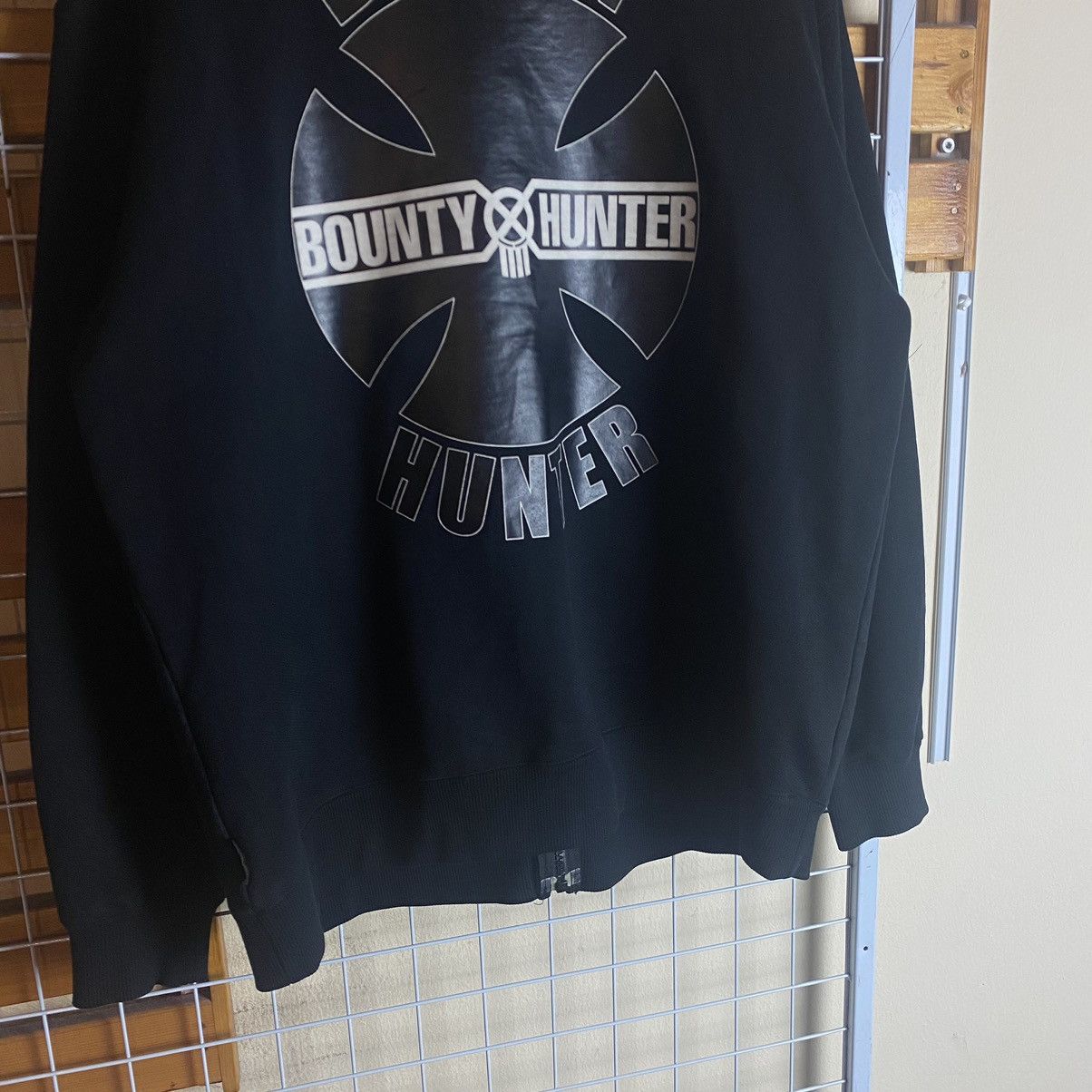 Bounty Hunter × Japanese Brand Rare!! Vintage Bounty Hunter SS02 Madness Sweaters Size US L / EU 52-54 / 3 - 4 Thumbnail