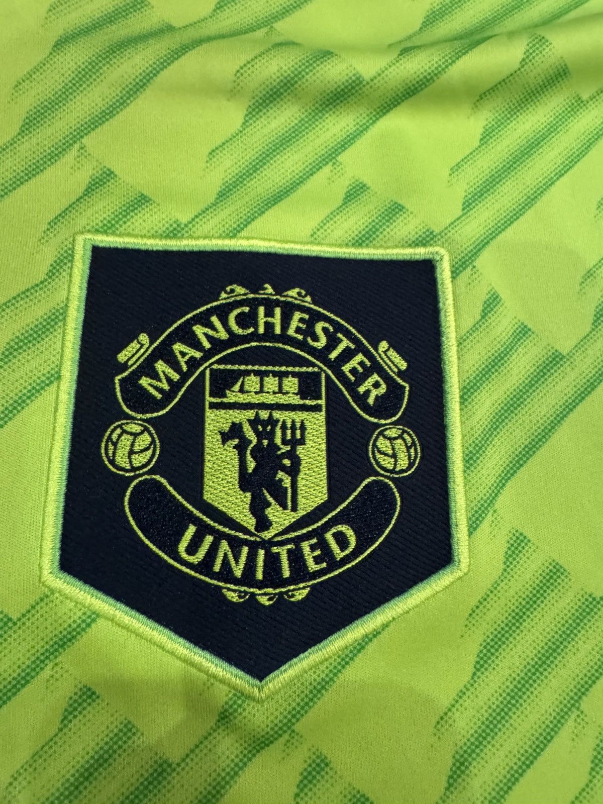 Adidas MANCHESTER UNITED 2022 2023 FOOTBALL JERSEY ADIDAS HE2981 XL Size US XL / EU 56 / 4 - 6 Thumbnail