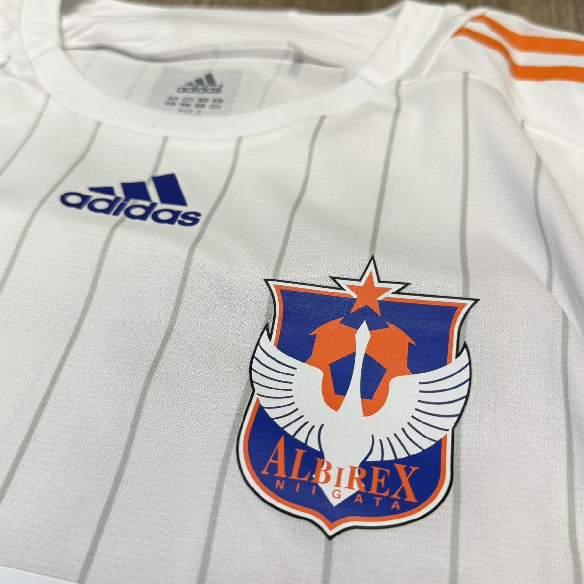 Adidas × Japanese Brand Albirex Niigata 08/09 player issue L/S away #8 Augusto Size US M / EU 48-50 / 2 - 5 Thumbnail