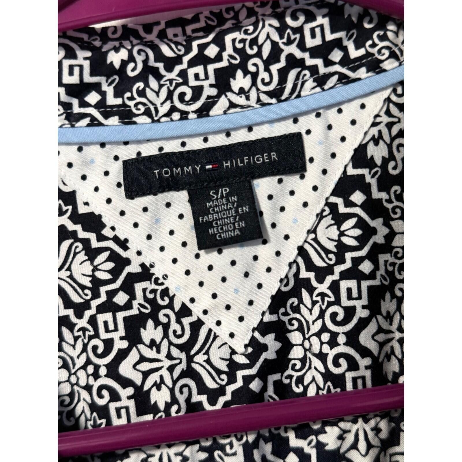 Tommy Hilfiger Tommy Hilfiger Button Down Womens Small Black White Damask Size S / US 4 / IT 40 - 2 Thumbnail