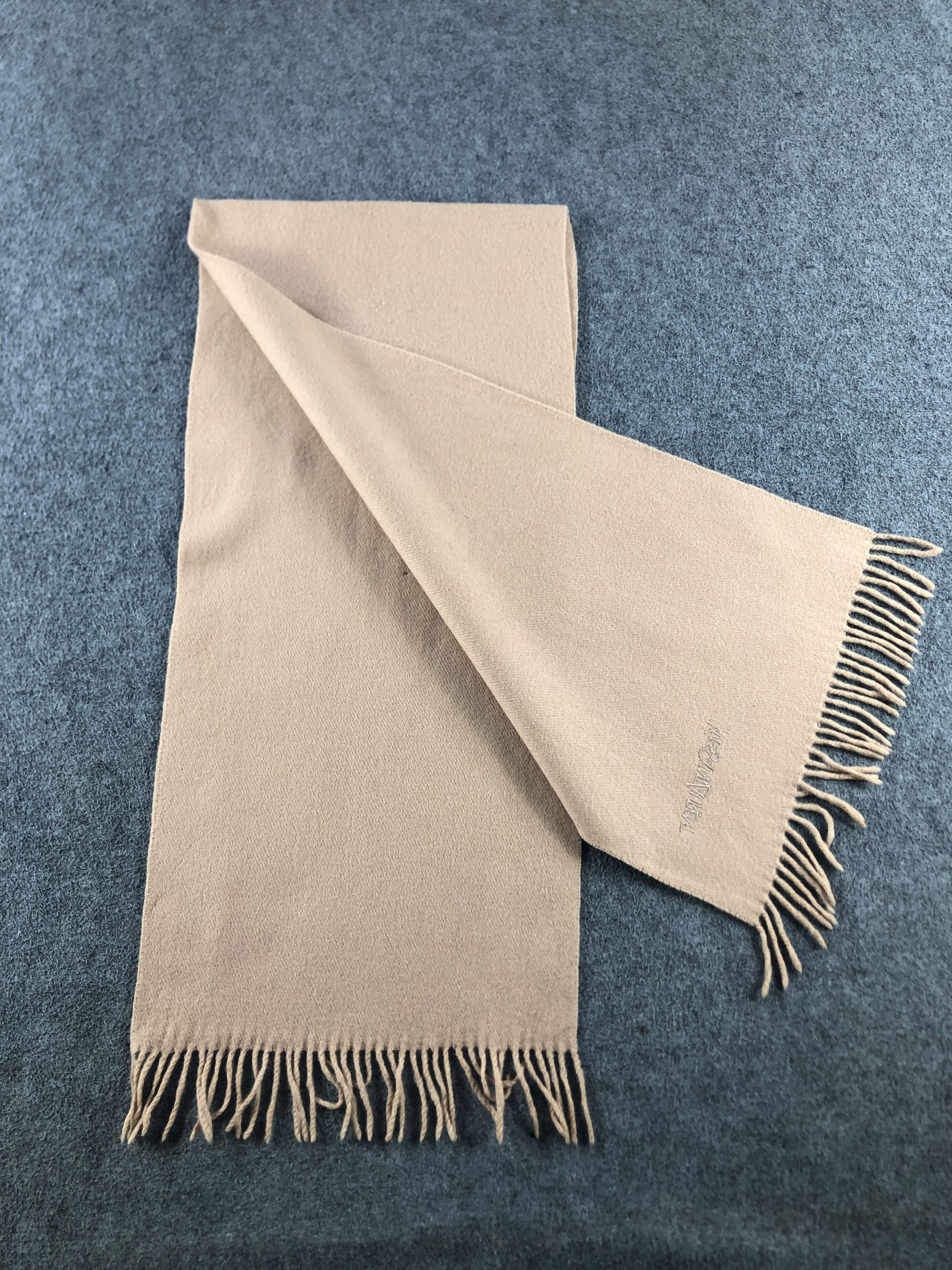 Yves Saint Laurent Yves Saint Laurent Scarf / Muffler / Neckwear P878 Size ONE SIZE - 6 Thumbnail
